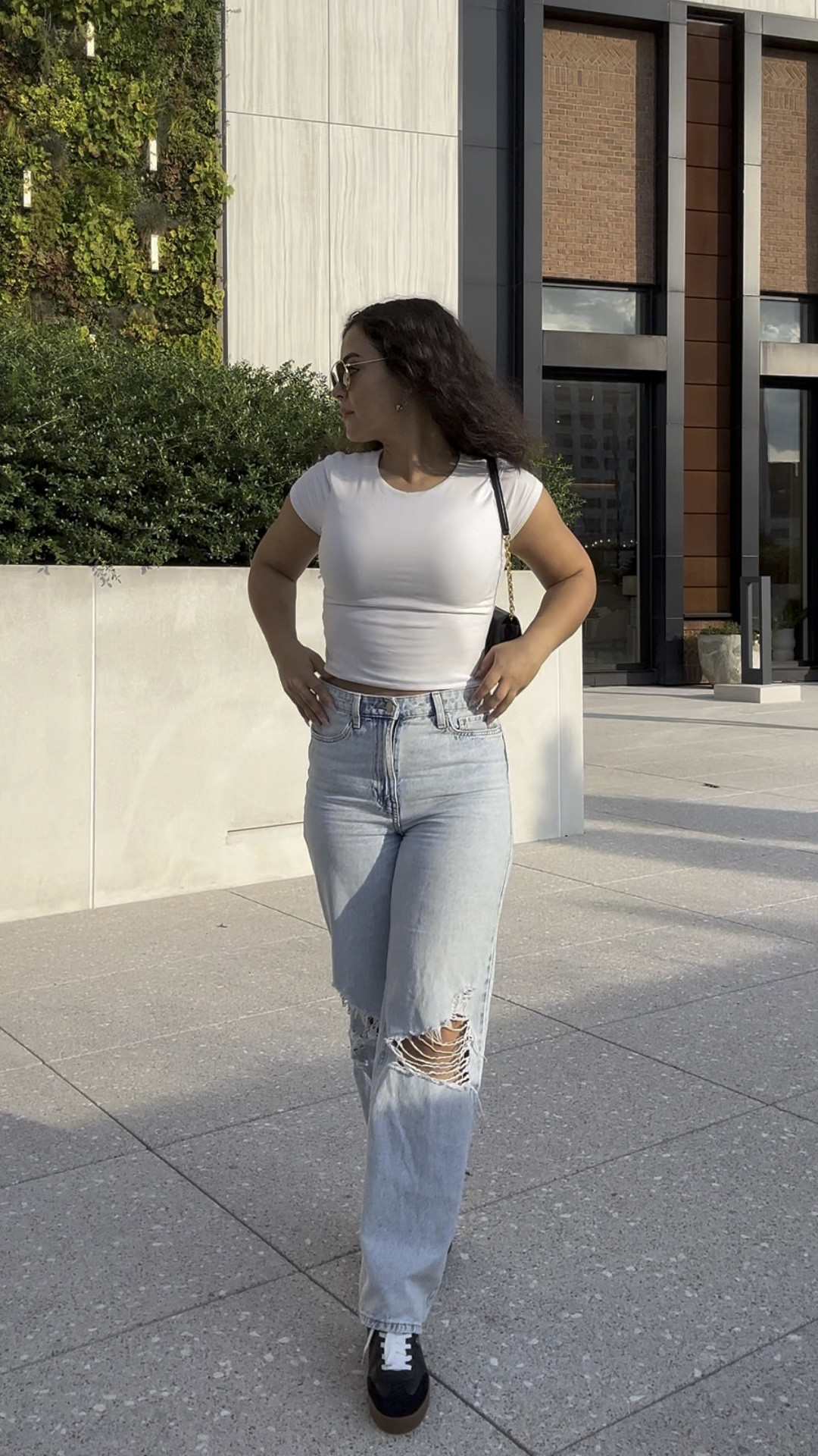 A perfect running around outfit to hit the mall, grocery store, & other errands ☺️ check out the items in my shopping list below 

#LTKSeasonal #LTKBacktoSchool #LTKVideo