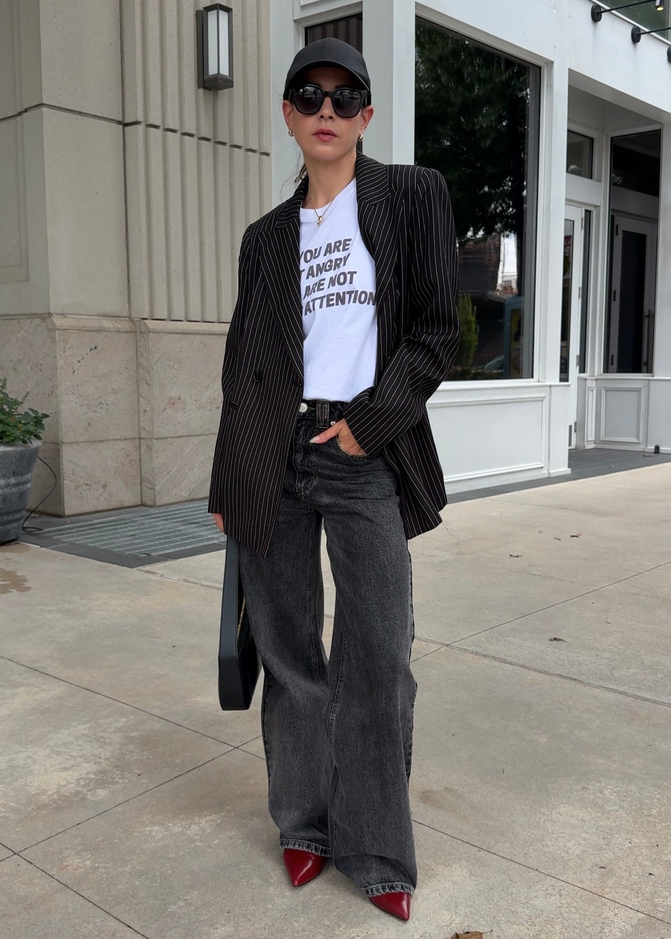 Transition to Fall outfit. Oversized blazer and slouchy jeans for a relaxed casual-chic style #LTKStyleTip #LTKFallSale

#LTKSeasonal