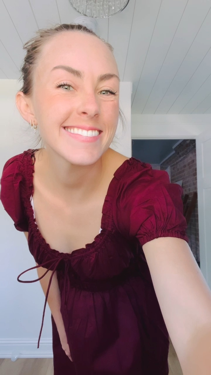 THIS DRESS IS SUCH A WIN!!! I don’t necessarily think you need to size down! AND please excuse my postpartum mullet

#LTKFindsUnder50 #LTKSeasonal