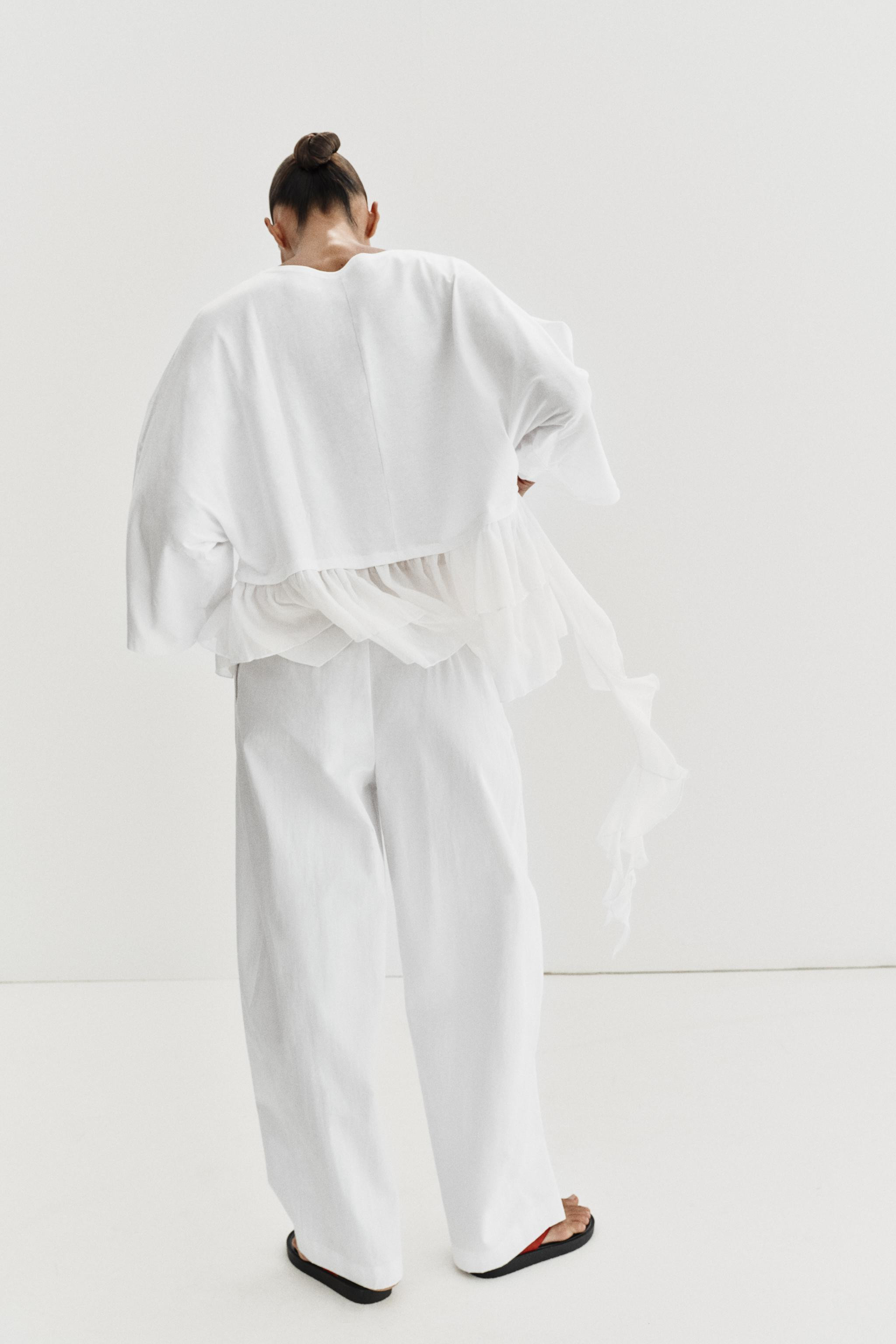 CONTRAST T-SHIRT WITH RUFFLES | Zara UK