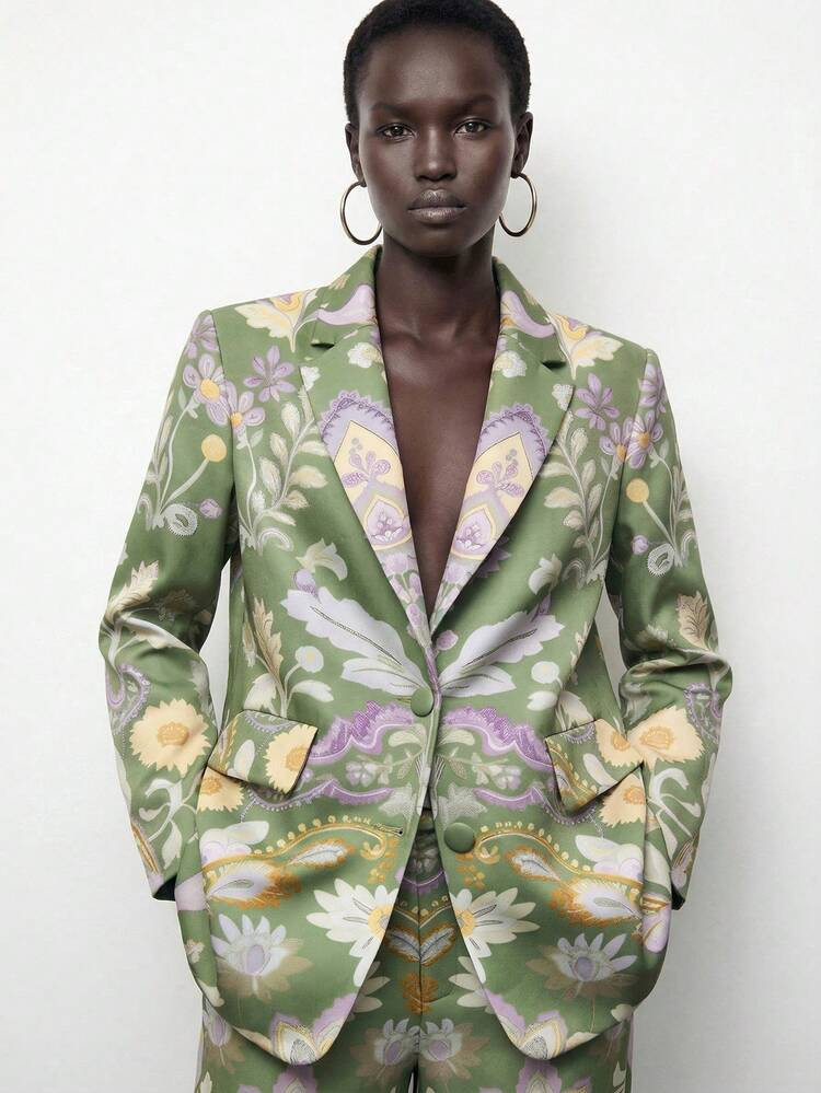SHEIN X LOS FAVORITOS DE ANA GONZALEZ Maija Blazer De Una Sola Hilera Con Estampado Digital Verde Para Mujer, Ropa Casual De Vacaciones Adecuada Para El Día De San Patricio, Pascua, Vacaciones De Primavera, Festivales De Música, Estilo Vintage En Otoño/Invierno | SHEIN