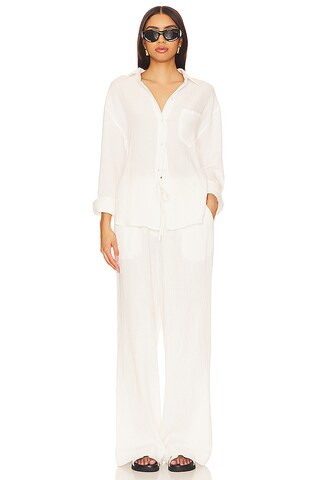 Juna Top in White | Revolve Clothing (Global)