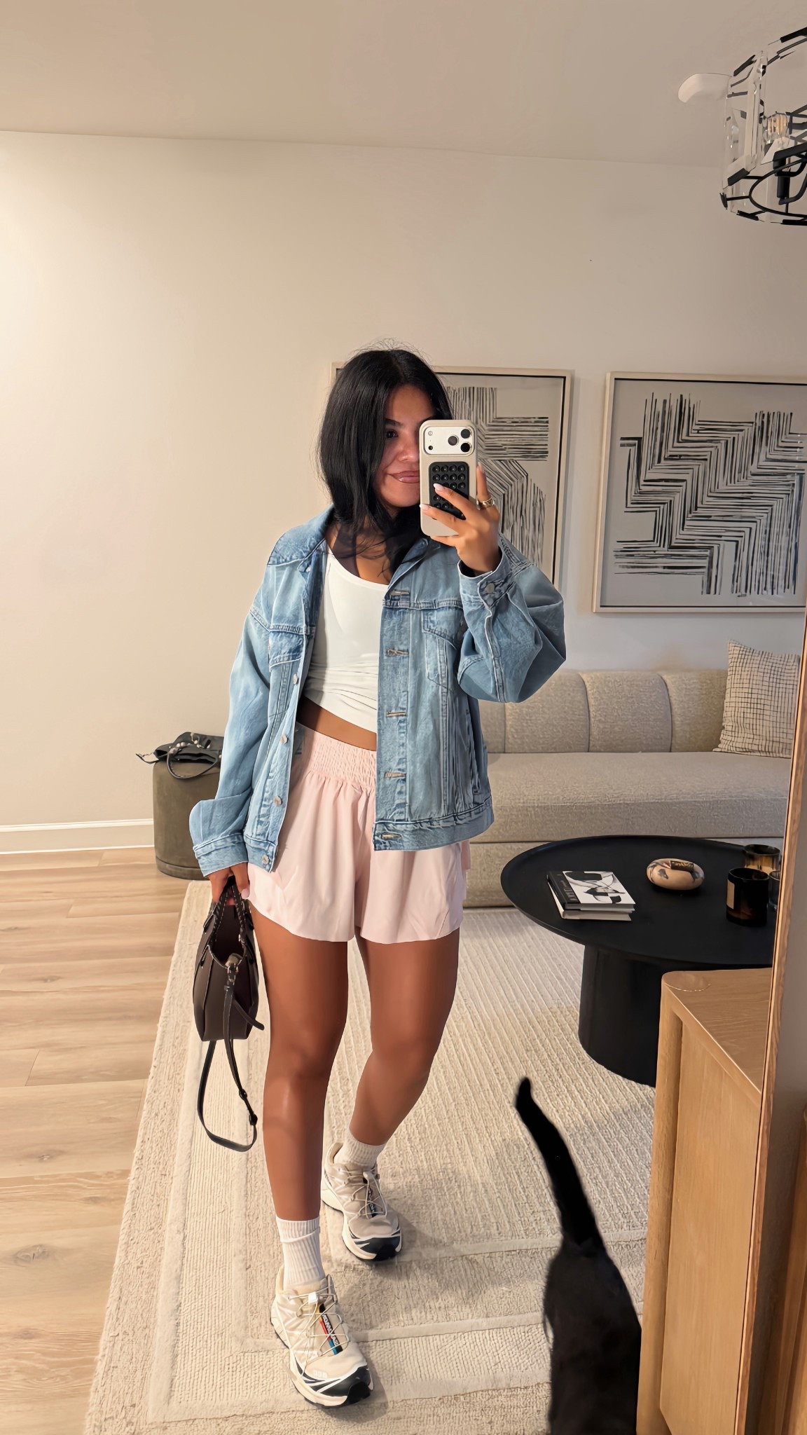 Another day in my fav shorts lol. Wearing size medium, such a cute color for spring 🥰🩰