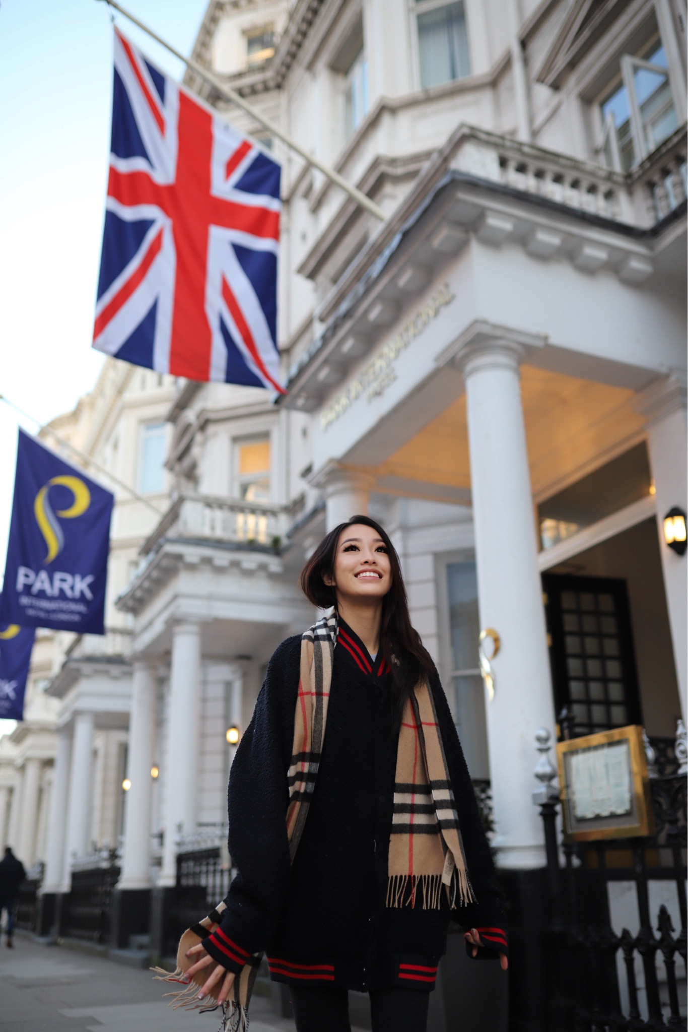 Layering is a fashion superpower, transforming basic pieces into versatile ensembles that adapt to weather, mood, and occasion. But conquering the art of layering requires more than just throwing on clothes. It's about creating balance, texture, and dimension for a look that's both stylish and functional.


Step 1: Build Your Base:
Layering starts with a solid foundation. Opt for neutral-colored, fitted pieces like turtlenecks, tank tops, or slim-fitting t-shirts. These act as canvases for your layering masterpiece.


Step 2: Layer Up (and Play with Proportions):
Mix Textures: Combine smooth silks with chunky knits, crisp cottons with cozy flannels. Play with different textures to add visual interest and depth.
Length Matters: Create a dynamic silhouette by alternating lengths. Layer a long cardigan over a shorter dress, or tuck a t-shirt into high-waisted pants.
Step 3: Accessorize for Added Flair:
Jewelry: Layer necklaces, bracelets, and rings for a touch of personal style. Don't be afraid to mix metals and textures.


#LTKU #LTKSeasonal #LTKfindsunder100