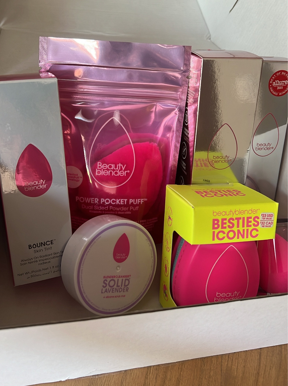 Resetting my beauty blender collection for this new season! Clean makeup applicators = healthy skin & overall gives a better makeup finish 

#LTKFindsUnder100 #LTKBacktoSchool #LTKBeauty
