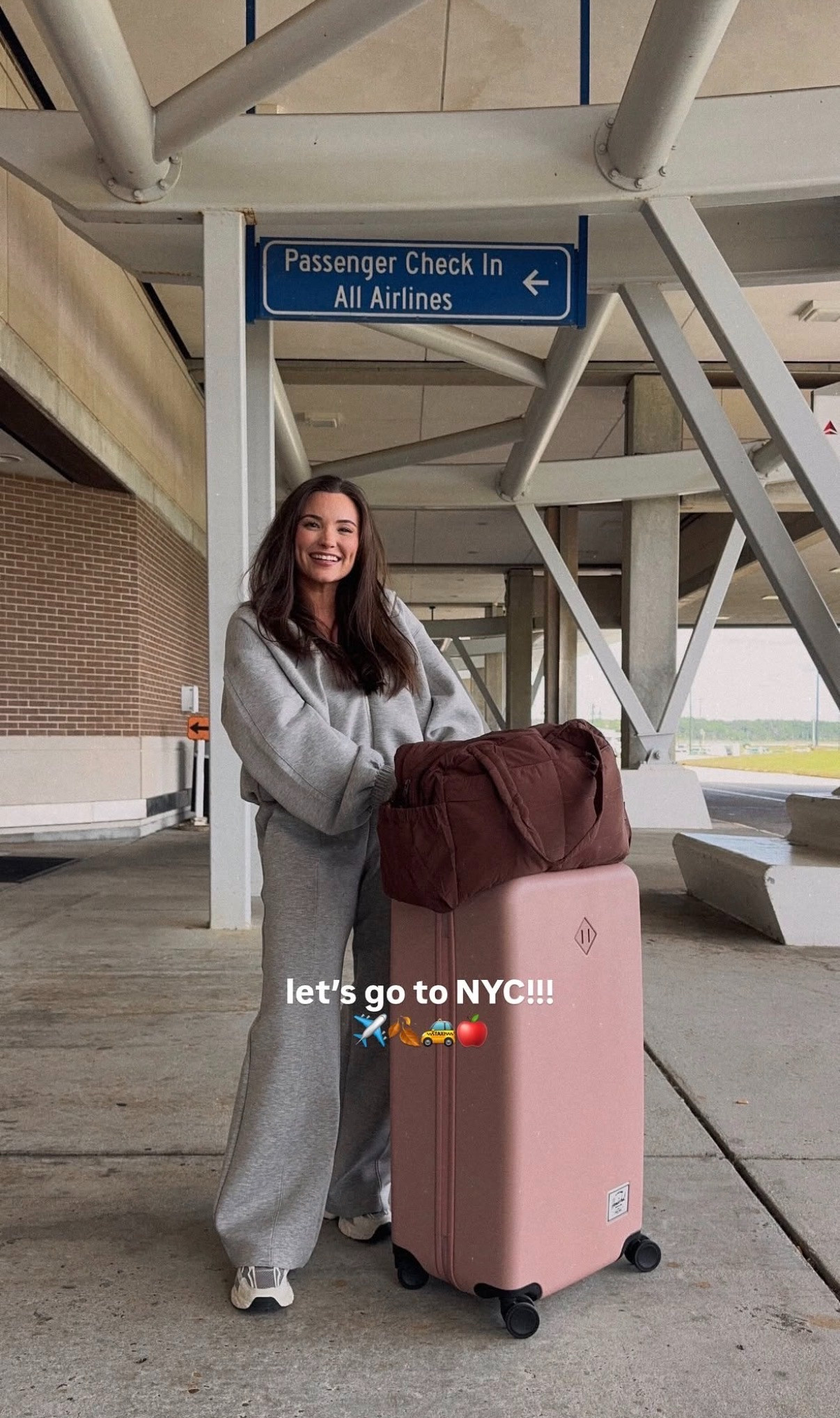 Travel with me to NYC! 🍎🌆🚕 This gray matching set from Old Navy is the most comfortable travel day / airport outfit! 

 #LTKootd #LTKSaleAlert #LTKTravel