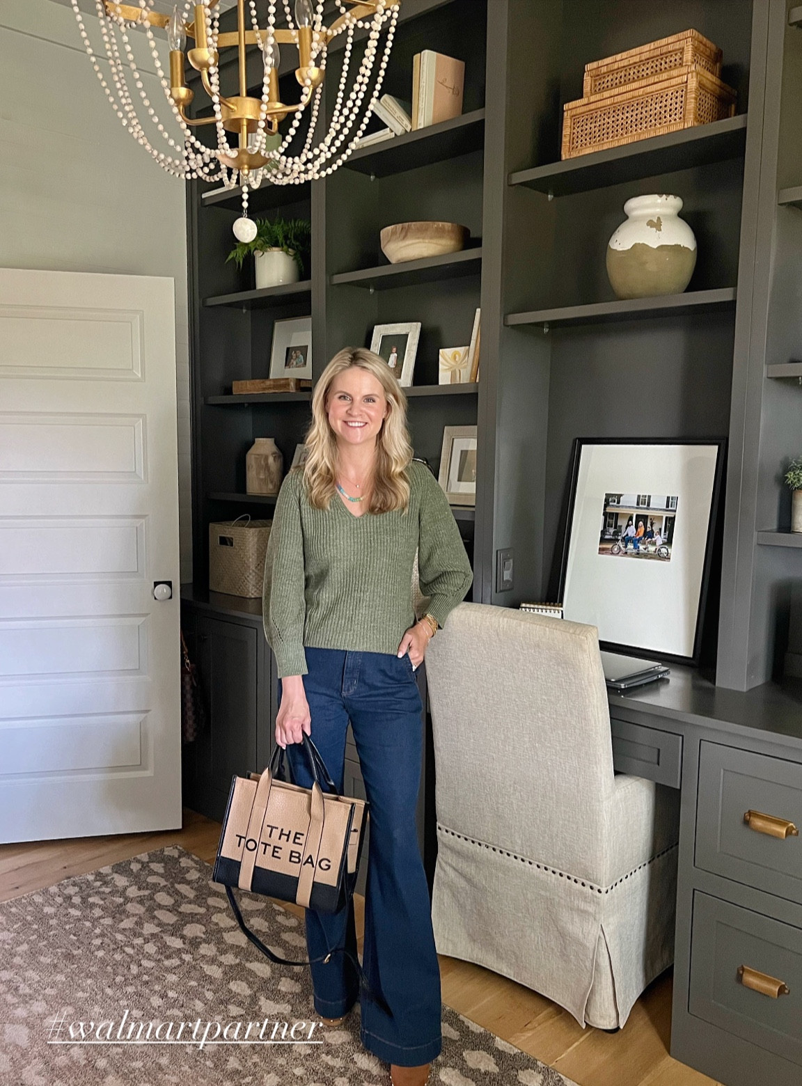 A few @walmart fall fashion staple pieces that I’m loving! These sneakers have a memory foam sole and are SO comfy! I went up a half size. Everything else runs TTS! Don’t miss out of these items! @walmartfashion #walmartpartner #walmartfashion


#LTKFindsUnder50 #LTKWorkwear #LTKStyleTip