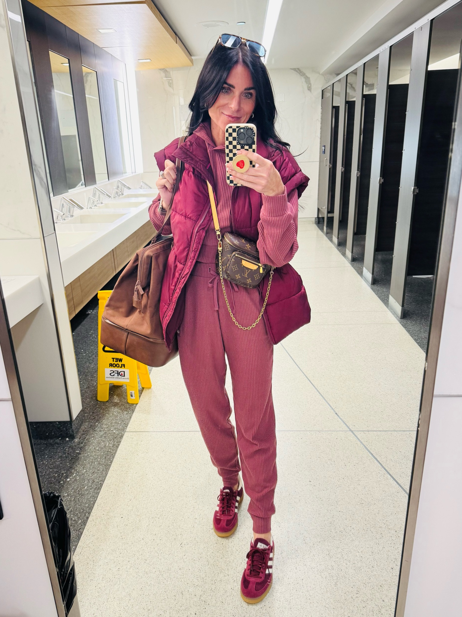 Small hoodie
XS jogger
XS vest 

#LTKTravel #LTKGiftGuide #LTKActive