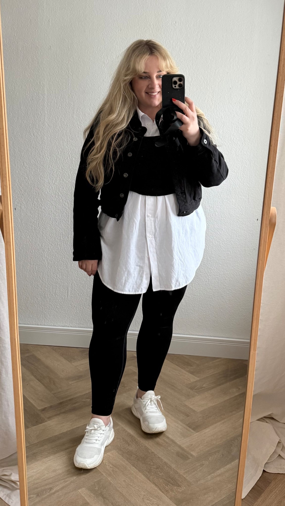 Outfit of the day 🖤🤍

#plussizefashion #curvy #bluse #jacke

#LTKspring #LTKplussize #LTKdeutschland