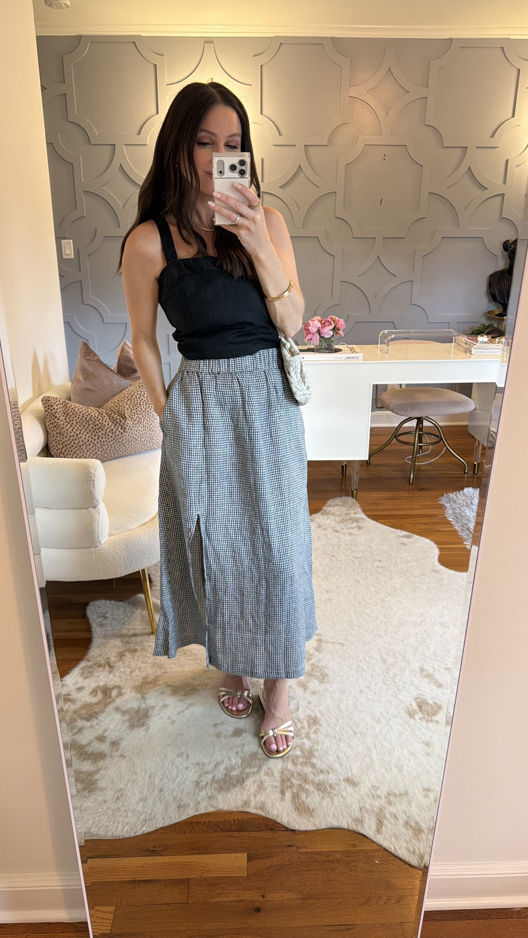 The perfect summer linen top and skirt! I did my true size in both the top and the skirt and the skirt is the regular length (I’m 5’5 and a half)

@Quince  #quincepartner

#LTKOver40 #LTKSeasonal