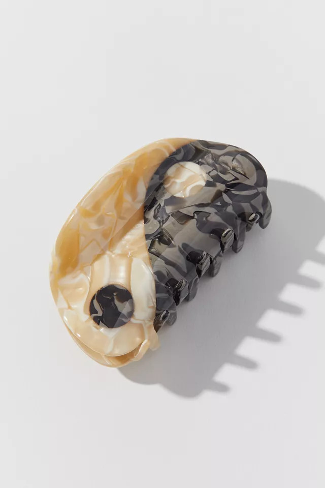 Winona Irene Large Yin Yang Claw Clip | Urban Outfitters (US and RoW)