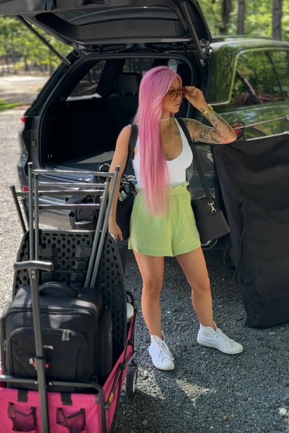 I do Saturdays 💍 

shorts; brand - A Fathers Love
cannot find a link ANYWHERE but linked similar finds 