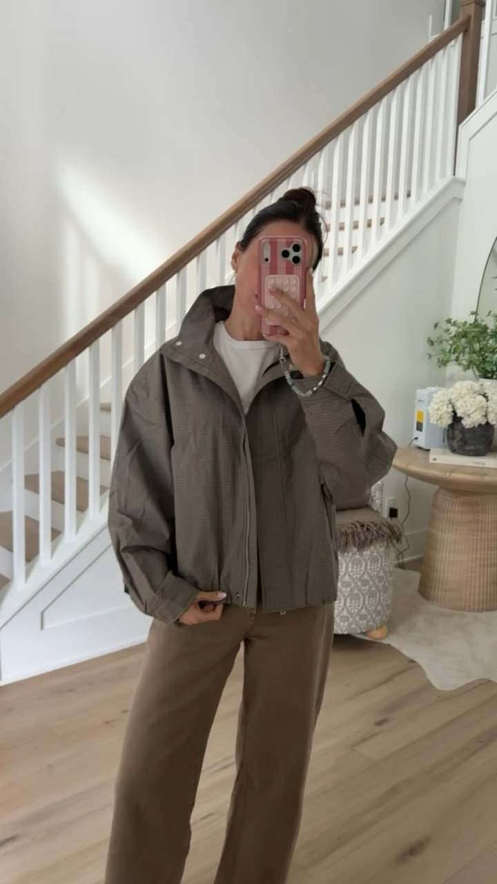 Aritzia jacket, size S.

#LTKOver40 #LTKootd