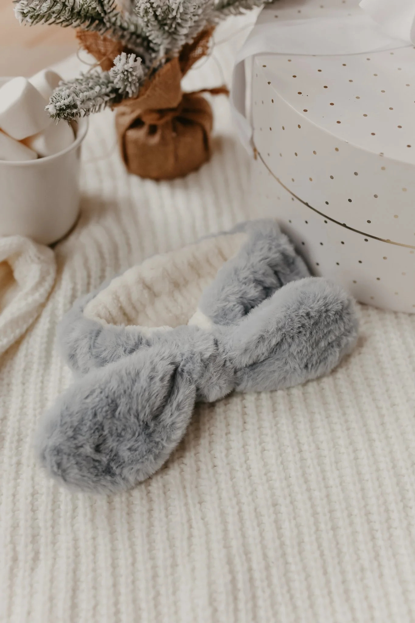 Plush Bowknot Spa Headband - Blue | Magnolia Boutique | Magnolia Boutique