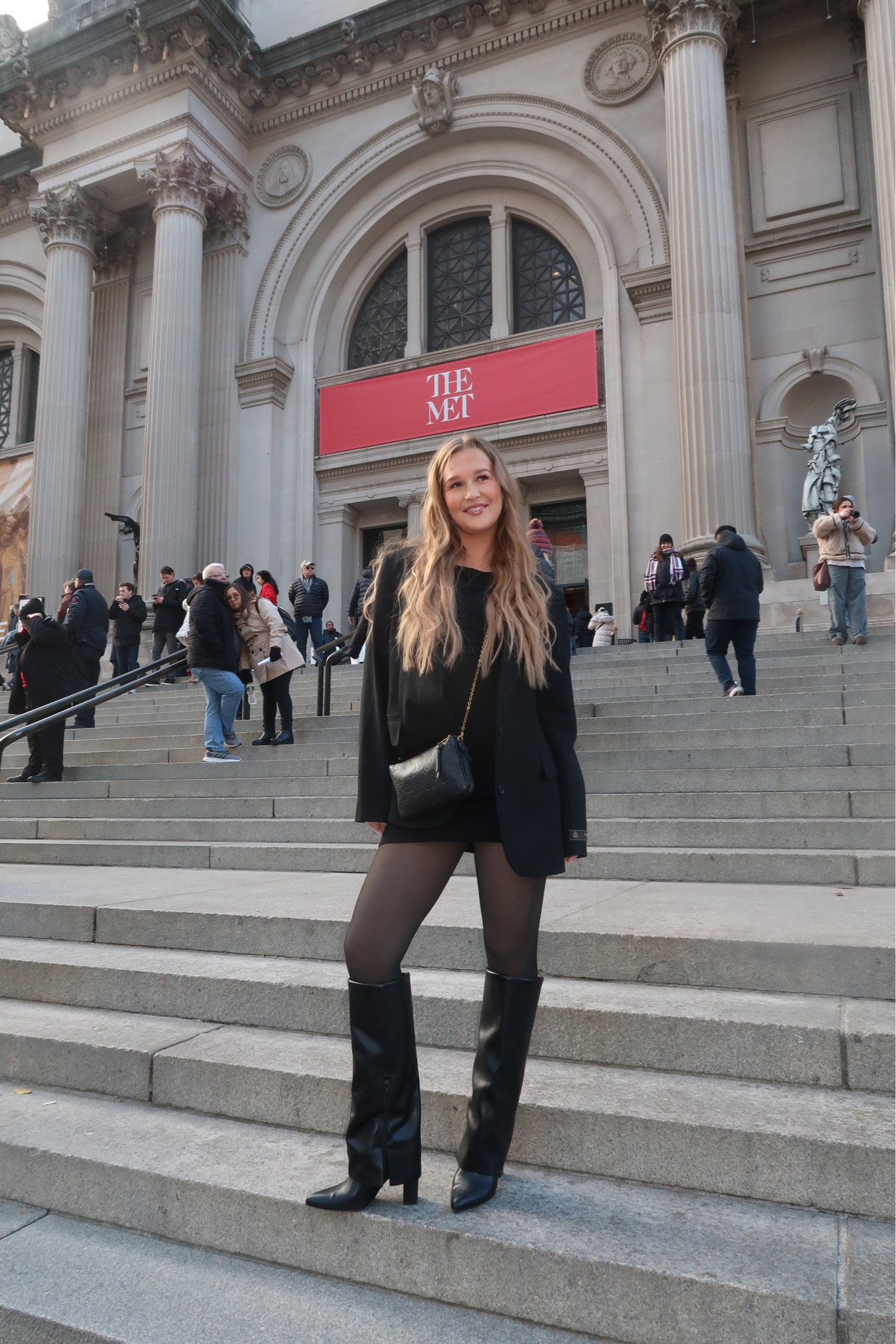 Playing tourist in my own city! 🫶🏻🏡

#LTKGiftGuide #LTKHoliday #LTKSeasonal