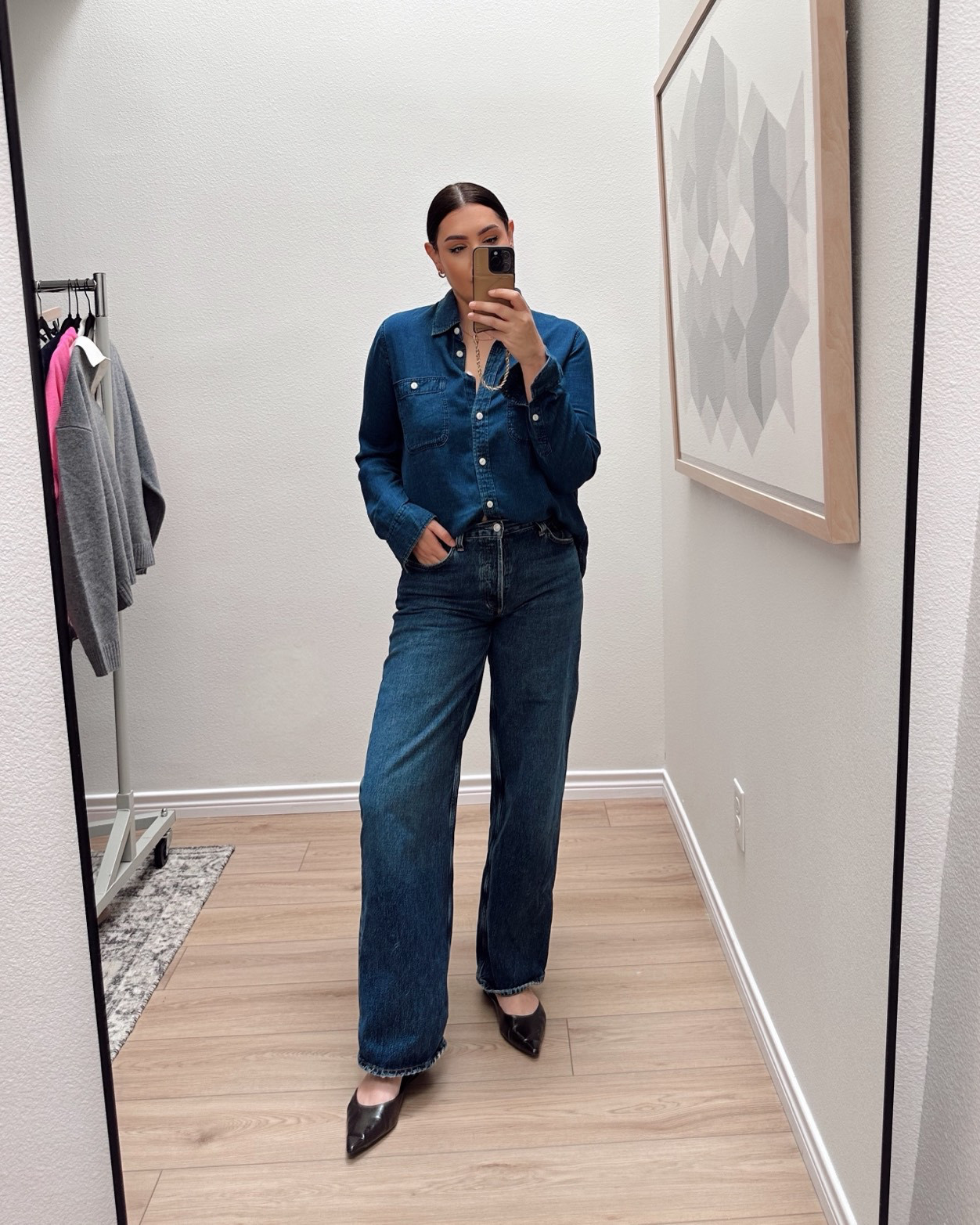 I am in the large of the Faherty chambray shirt! It works perfectly for large busts as there is no gap in the buttons! TTS. 

I'm in the 30 regular length of the Agolde Ren jeans. TTS fit! 

 