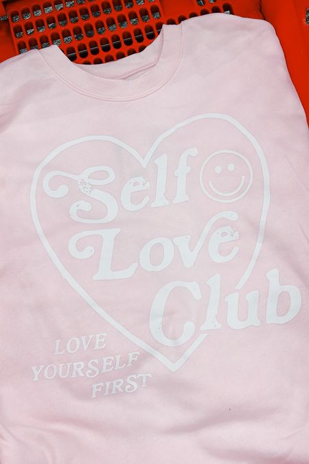 Self love club sweatshirt 

#sweatshirt #valentinesday #target #casual #everydayy

#LTKsalealert #LTKfindsunder50 #LTKstyletip