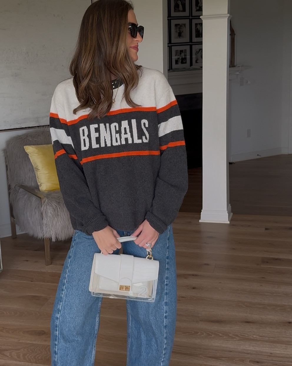 #AbercrombiePartner obsessing over @abercrombie ‘s  NFL Line + their jeans for this fall! So excited to style each of these pieces for this football season! 😍🍂🏈😇 @abercrombie 