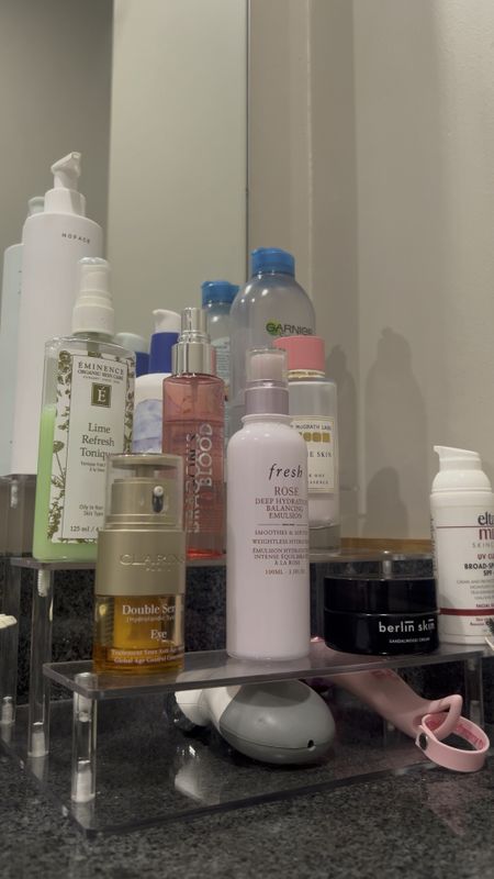 organizing my skin care #amazonskincarefinds #skincareorganizer #skincareorganization #makeuporganizer #makeuporganization #amazonorganization #amazonorganizing #amazonorganizer