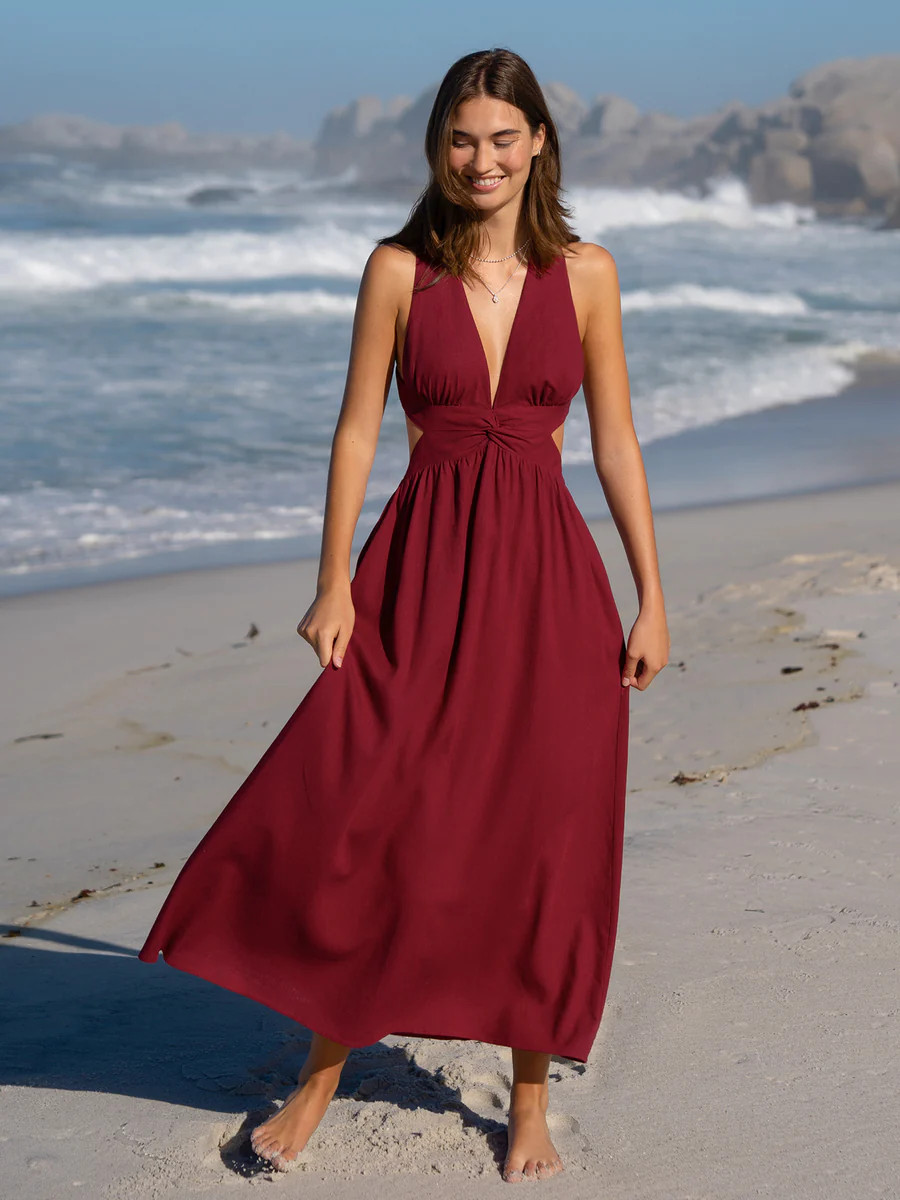 Wine Red V Neck Plaeted Beach Dress & Reviews - Wine Red - Sustainable Beach Dress | BERLOOK | BERLOOK