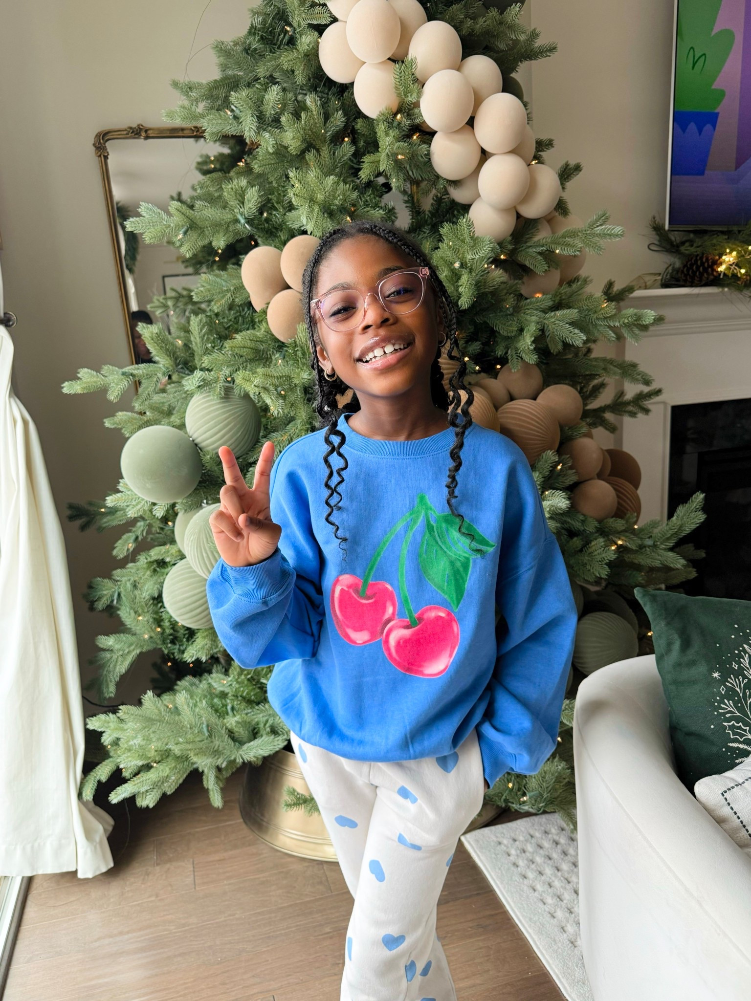 The cutest cherry sweatshirt ! This will made a great gift for your pre teens 

#LTKHoliday #LTKGiftGuide #LTKKids