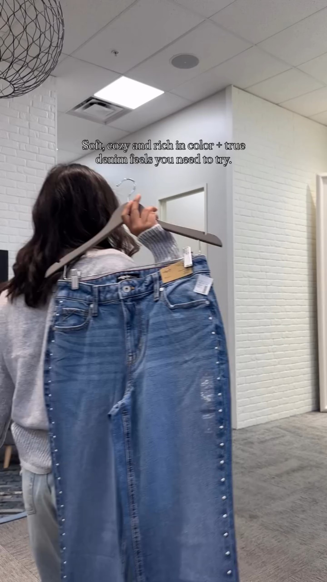 My goal is pretty rich.🤎

Rich in style.
Rich in softness.
Rich in luxe denim and cozy knits.
Rich in confidence, color, and warmth.
Rich in moments that make you feel good and look even better.

#discovermaurices #mbassador #ltkblogger #chicoutfit #maurices #pintereststyle @maurices