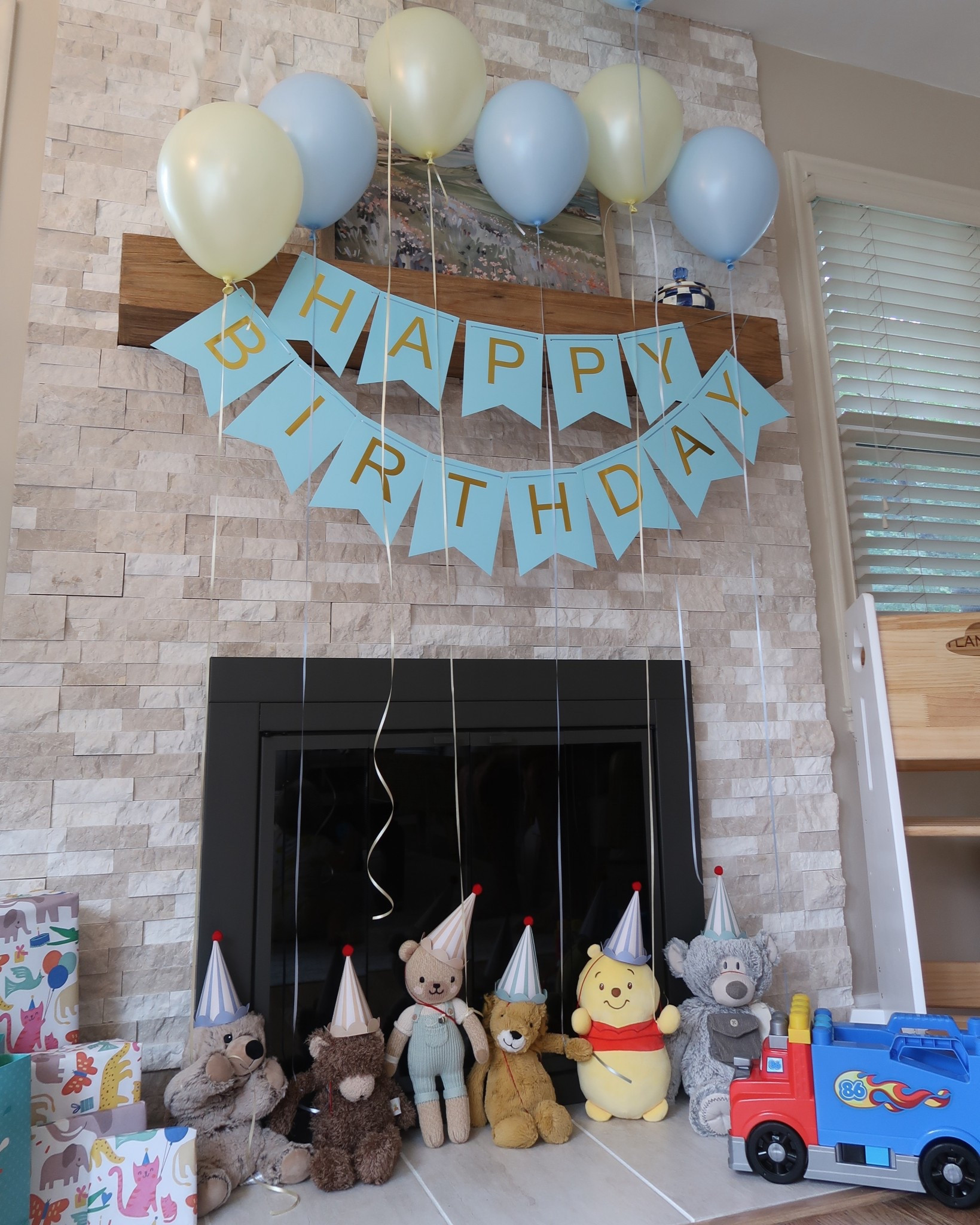 First birthday party stuffed animals one year old 

#LTKBaby #LTKFamily #LTKParties