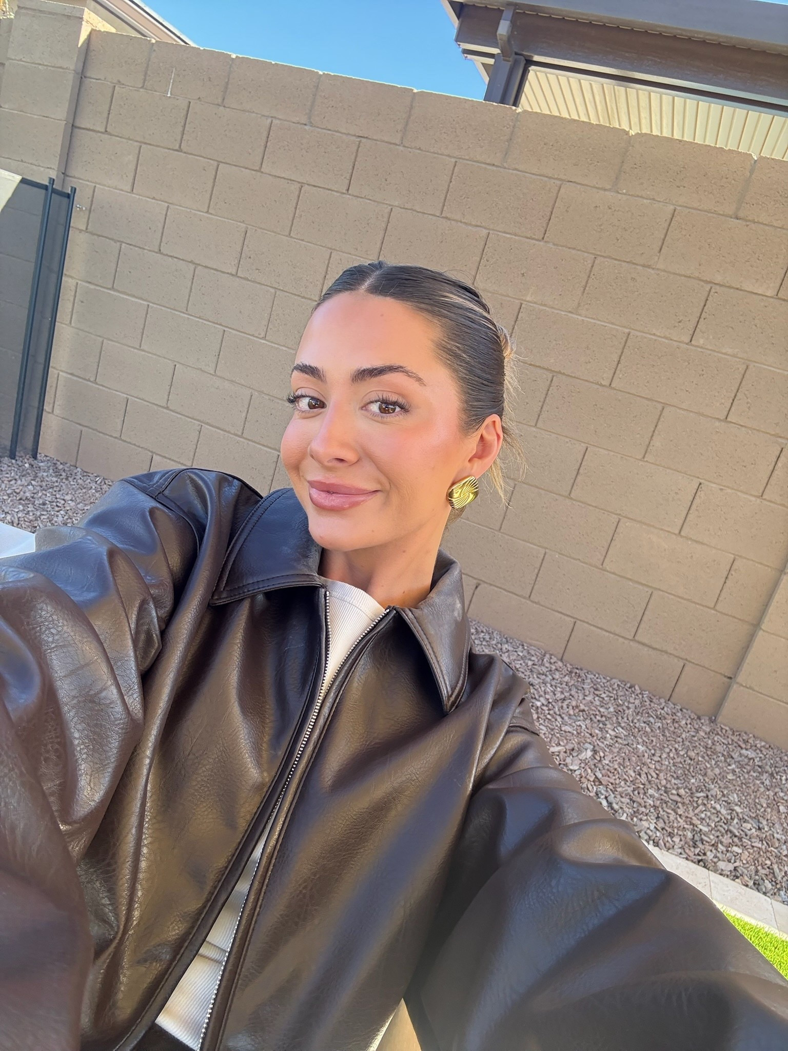 Linking outfit and makeup! 💄