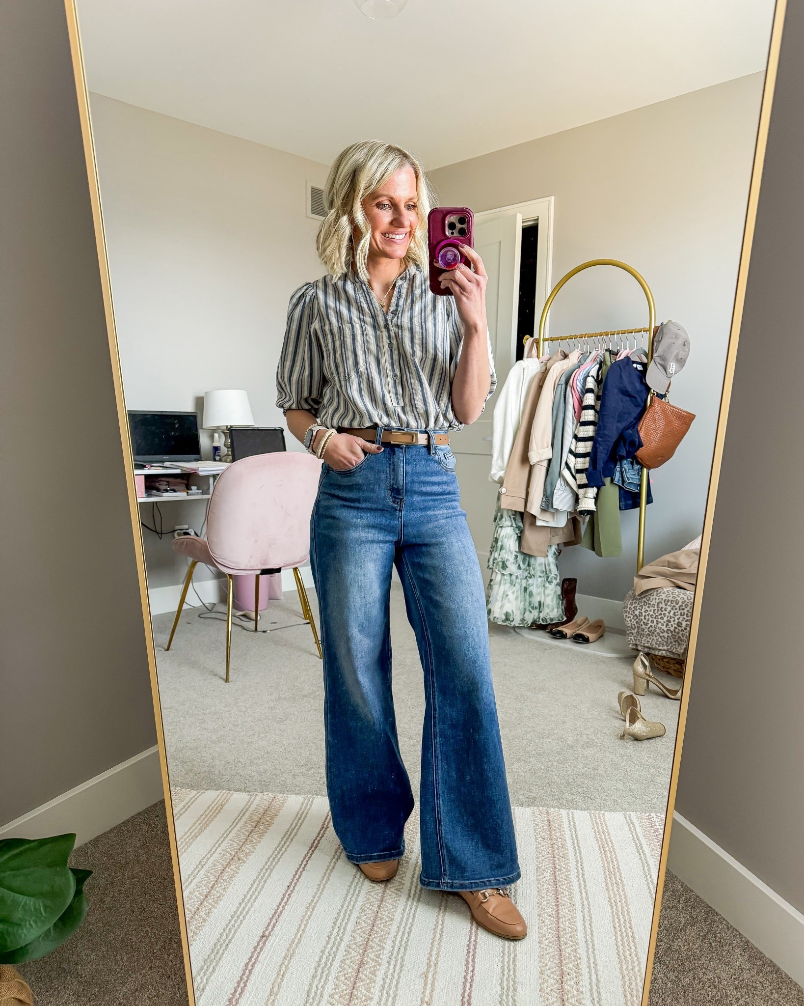 What I wore this week! I’m loving this early spring outfit! 
Shirt- xs
Jeans- 24 (run big, size down) 

#LTKSeasonal #LTKootd #LTKPetite