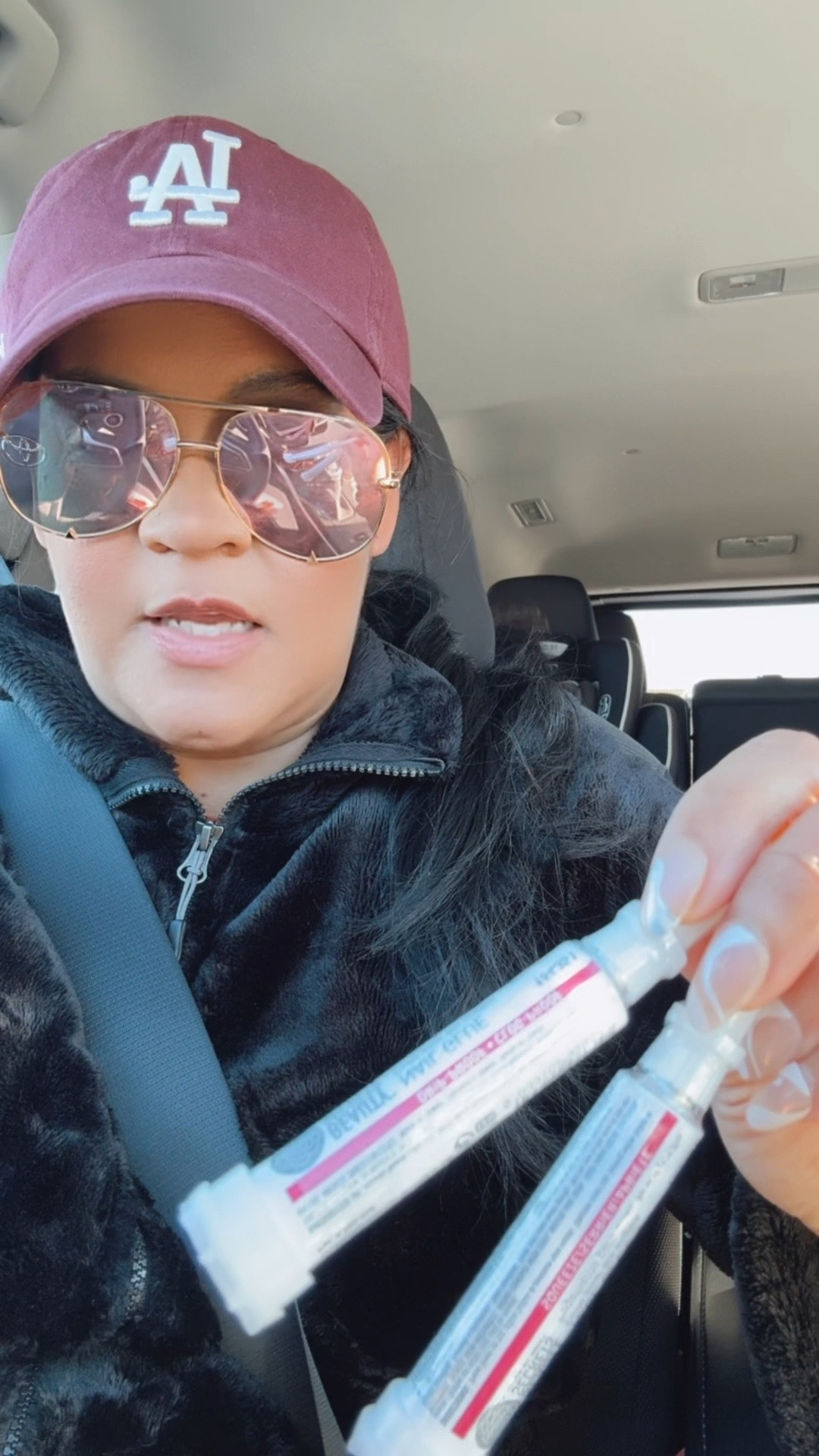 Viral nail glue 
Press on nail glue 
30 day nail glue 
Nails at home 💅

#LTKstyletip #LTKVideo #LTKbeauty
