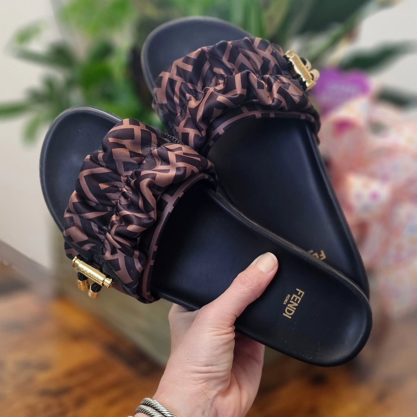 These. Never! Get. Old!! I fell in love with these 2 years ago in Italy and they have been my favorite shoe ever since. Slides but designer, super comfortable and just gorgeous fabrics! 

Comment for link

#shoelover #designershoes #fashionover40 #beunique #style
