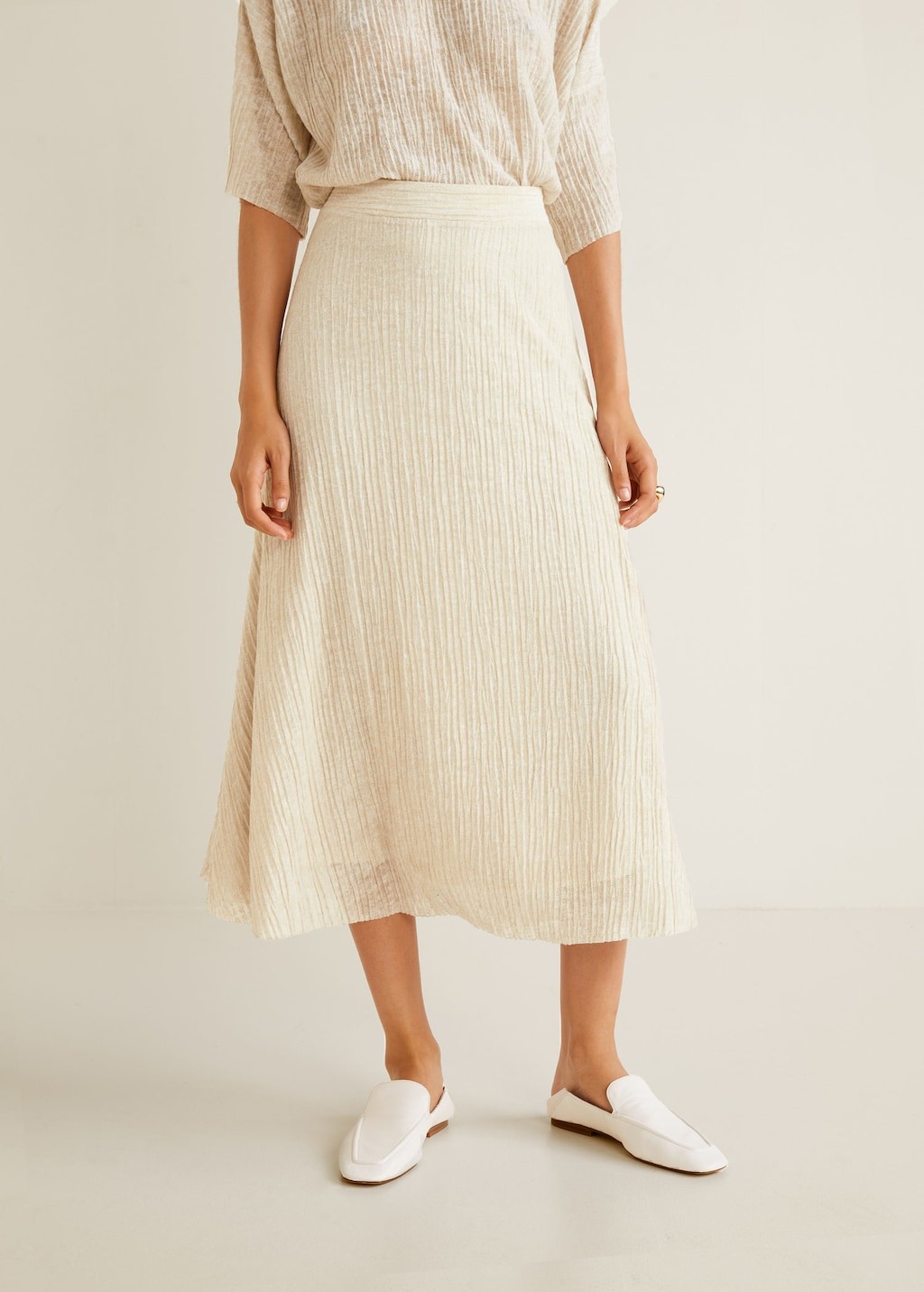 Midi textured skirt - Women | MANGO (UK)