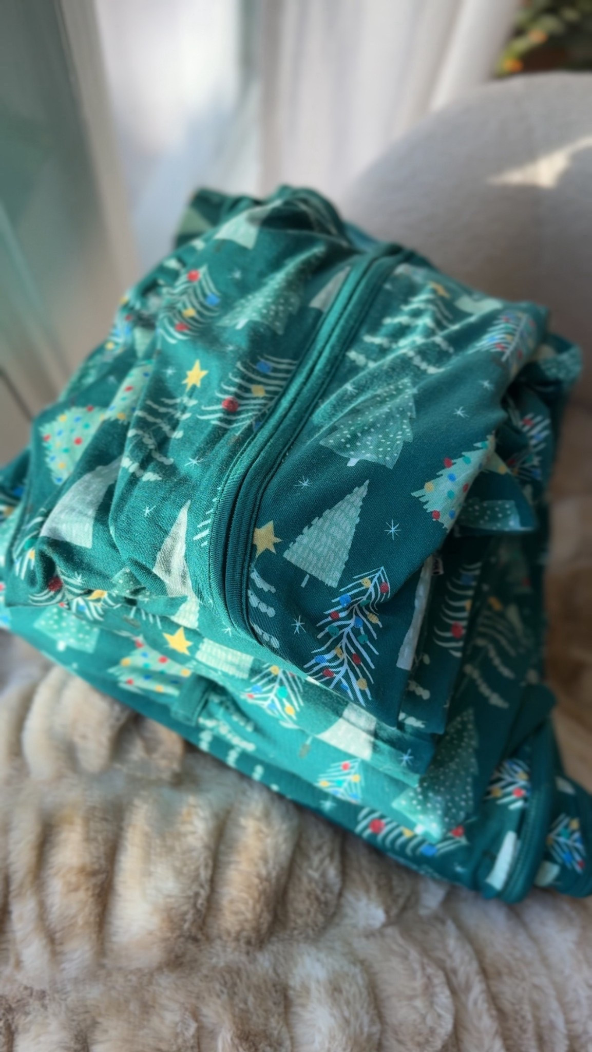 #LittleSleepiesPartner hot chocolate bar movie night for the family ☕️✨🎥 complete with our @littlesleepies for the family! soft, stretchy, and something for the whole family 🤍 these are the nights I live for!! use HALLIE20 until 12/18 to save on holiday! 

#toddlermom #momoftwo #holidayswithkids #familymatching 

#LTKHoliday #LTKBaby #LTKKids