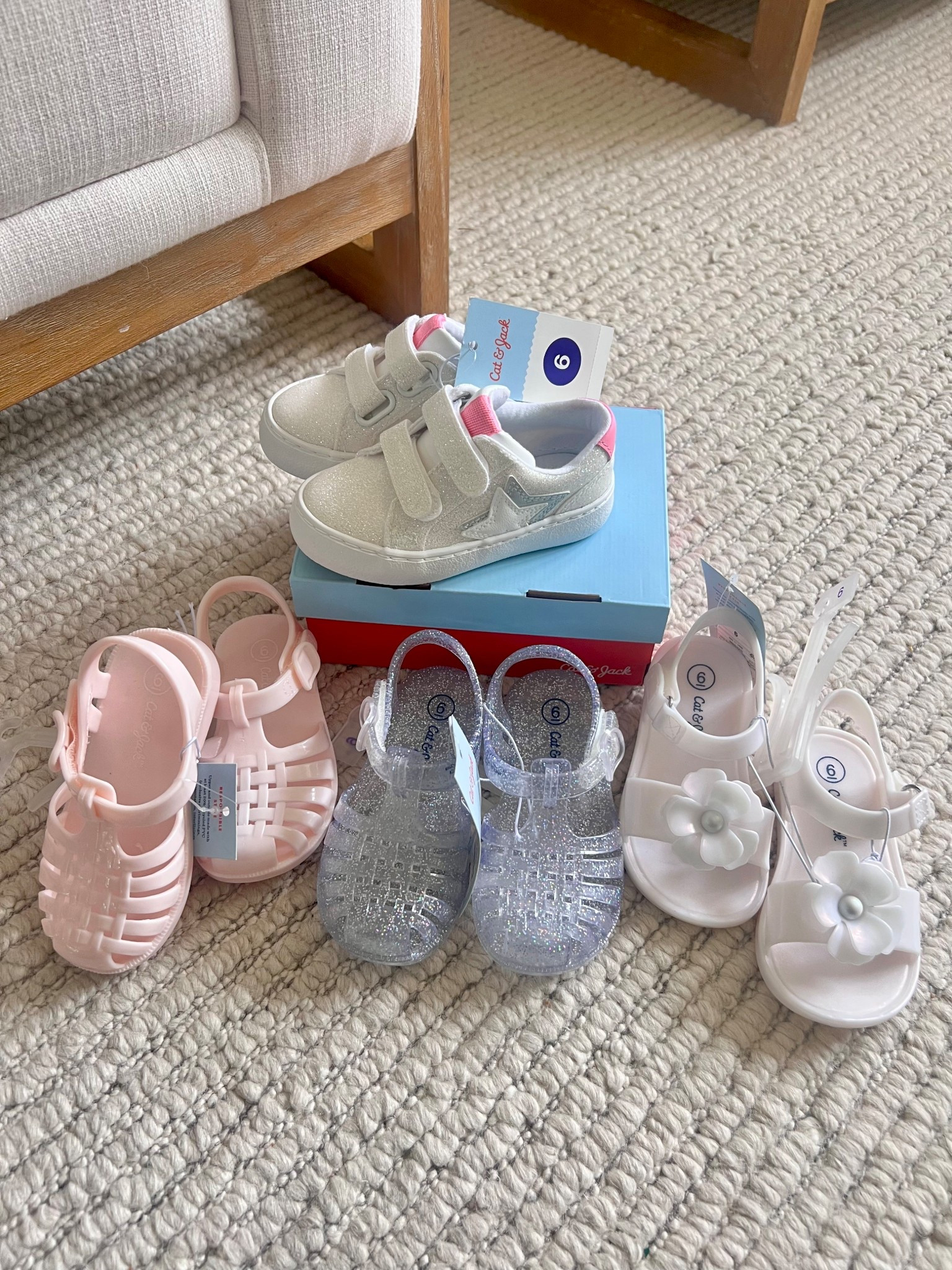 Kids shoes 25% off at Target! 🤍

#LTKFamily #LTKKids #LTKSaleAlert