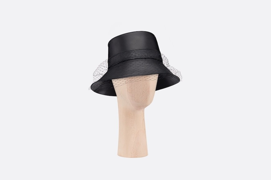 Teddy-D Large Brim Bucket Hat with Veil Black Lambskin | DIOR | Dior Beauty (US)