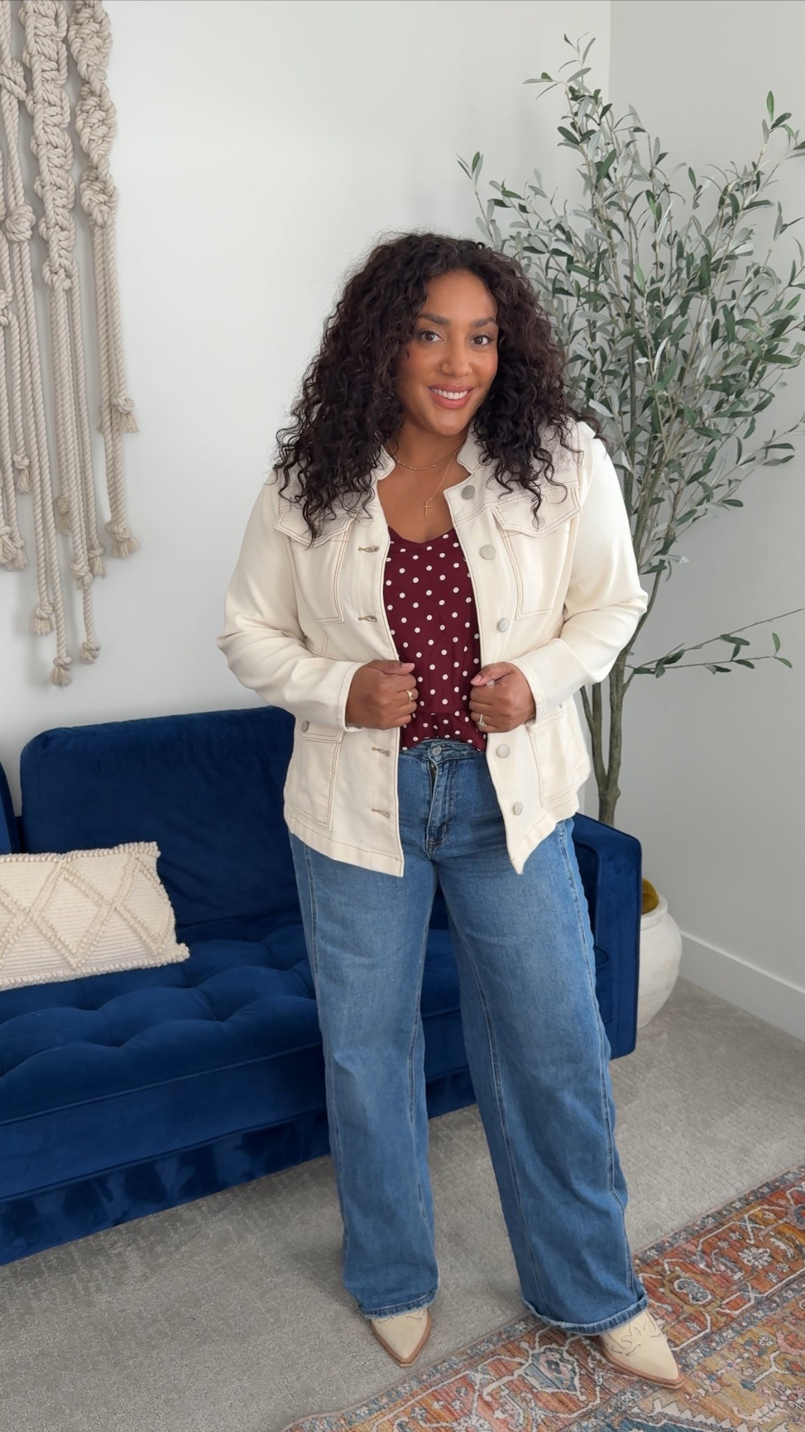 Size L in old navy tank! Only $8 right now!

#LTKFindsUnder50 #LTKMidsize #LTKSaleAlert