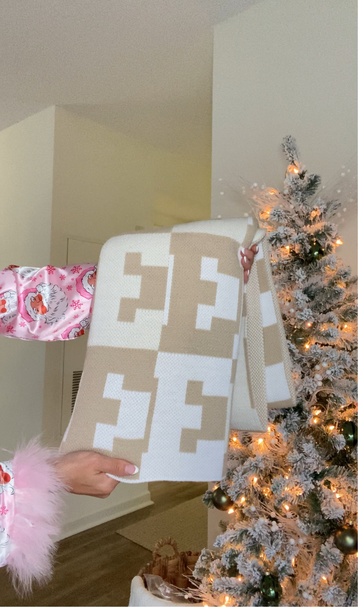The perfect personalized gift for anyone! This throw blanket is so soft and obviously I love the initial customization. 

#LTKFindsUnder100 #LTKHoliday #LTKGiftGuide