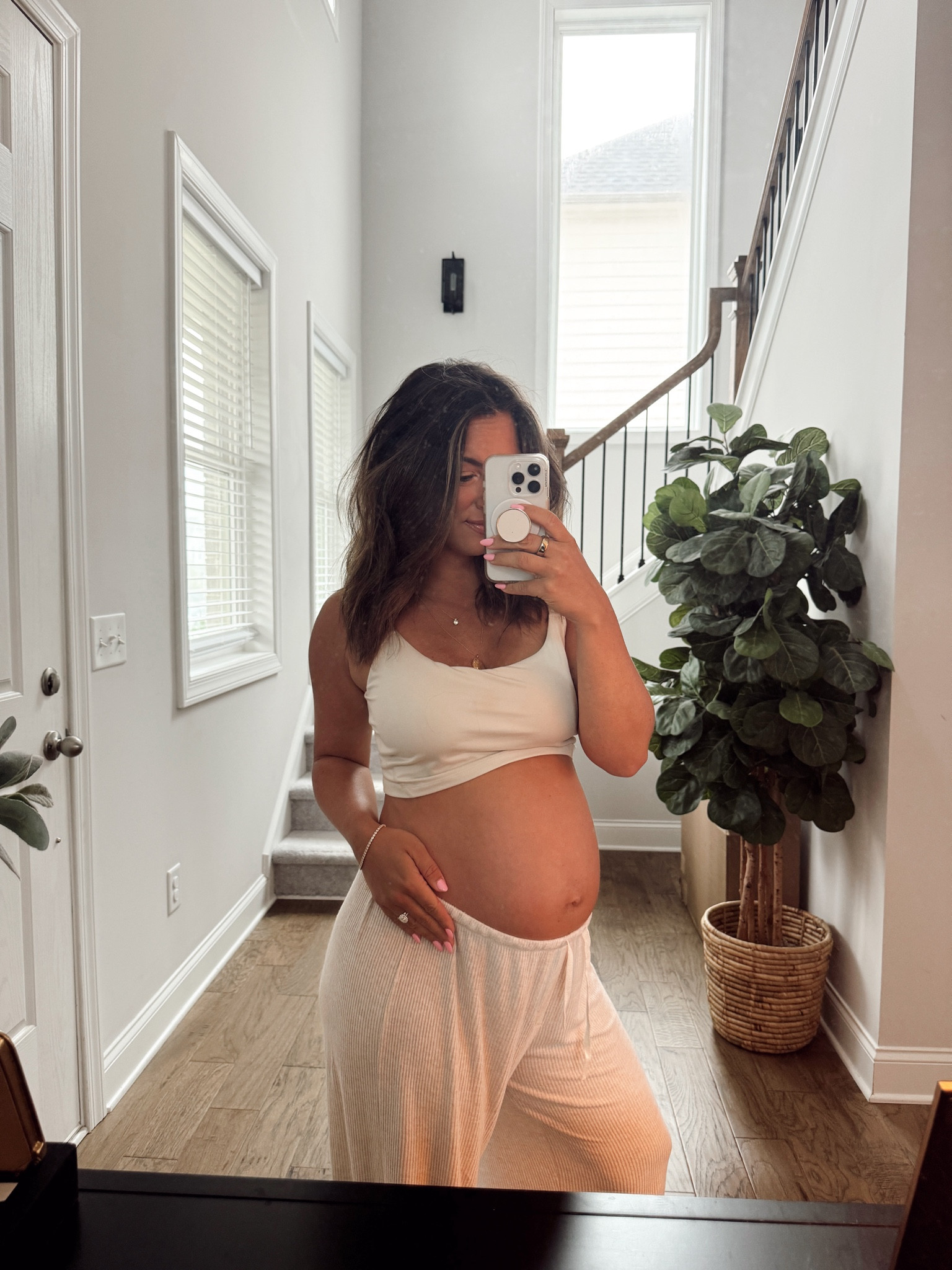 Everyone has been raving about these Target pants!!! So I had to try and they are worth the hype and so comfy for pregnancy/postpartum! Wearing a size medium!

#LTKBump