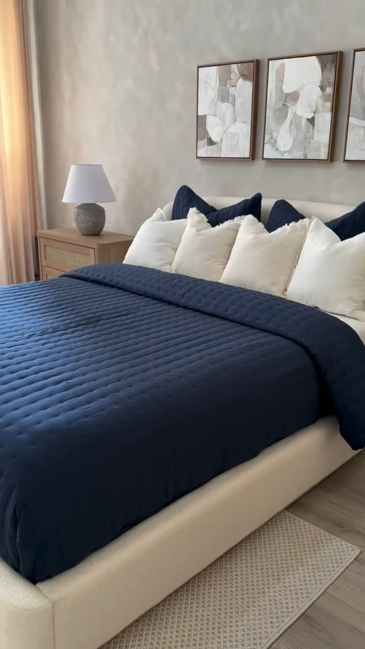 Sometimes all it takes to refresh your bedroom is new bedding. 

I’m absolutely loving this beautiful Navy Blue quilt set from @wdcozy WDCOZY. The textured quilted design adds warmth, elegance, and a cozy touch that instantly elevates the space.

It’s lightweight, comfortable, and perfect for creating a timeless and sophisticated bedroom look.

Do you love this color as much as I do? 😍

#BedroomDecor #HomeDecor #BedroomInspo 
CozyHome #BedroomStyling #WDCOZY BeddingGoals