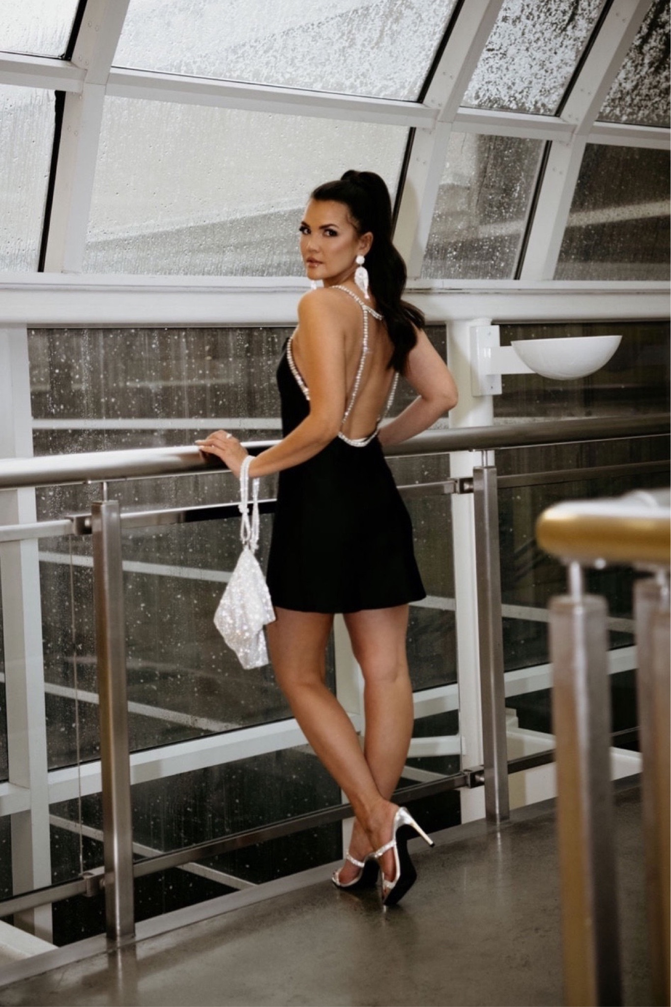 Show Me Your Mumu Bling Mini Dress &
Journee Collection Reena Heels 



#LTKstyletip #LTKshoecrush #LTKHoliday