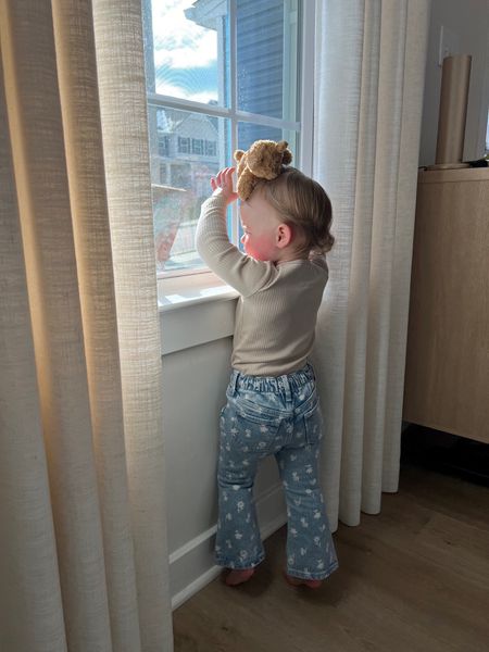 Demi’s floral print denim jeans / toddler spring style 

#LTKkids