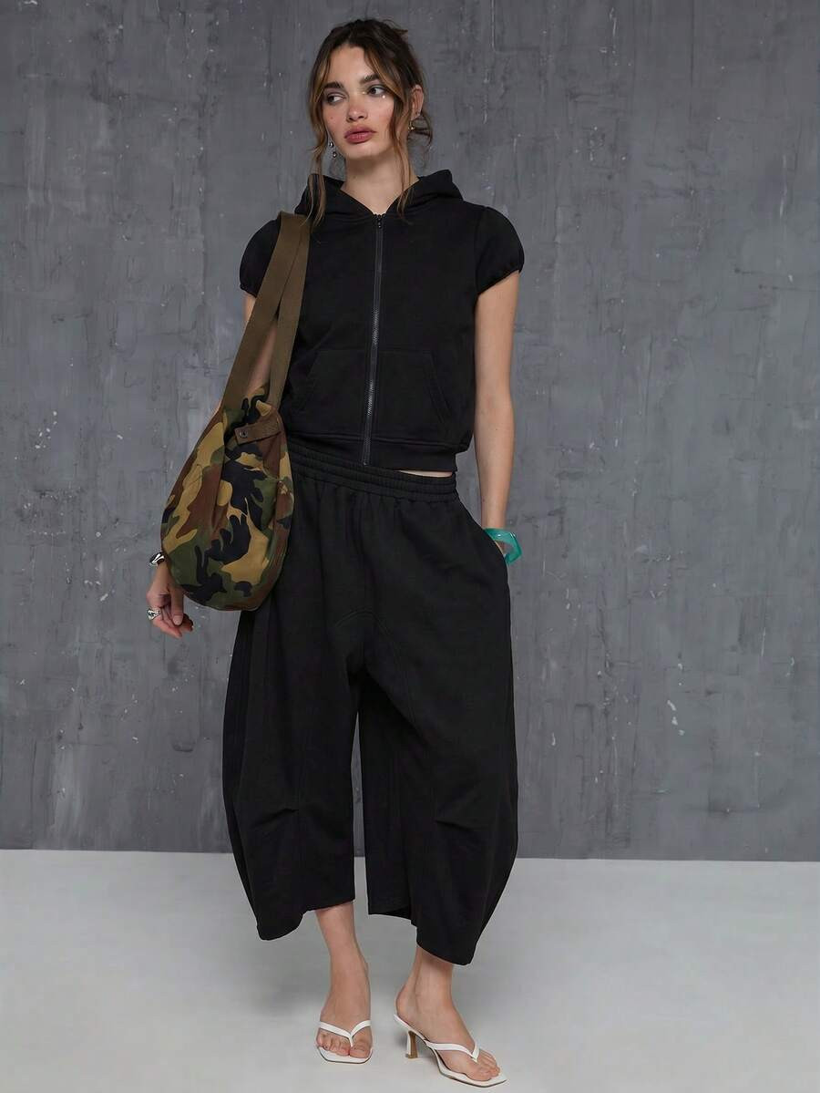 COUREZ Baggy Balloon Cropped Joggers With Pleat Knee Detail Y2K Alt Punk Streetwear Casual Black ... | SHEIN