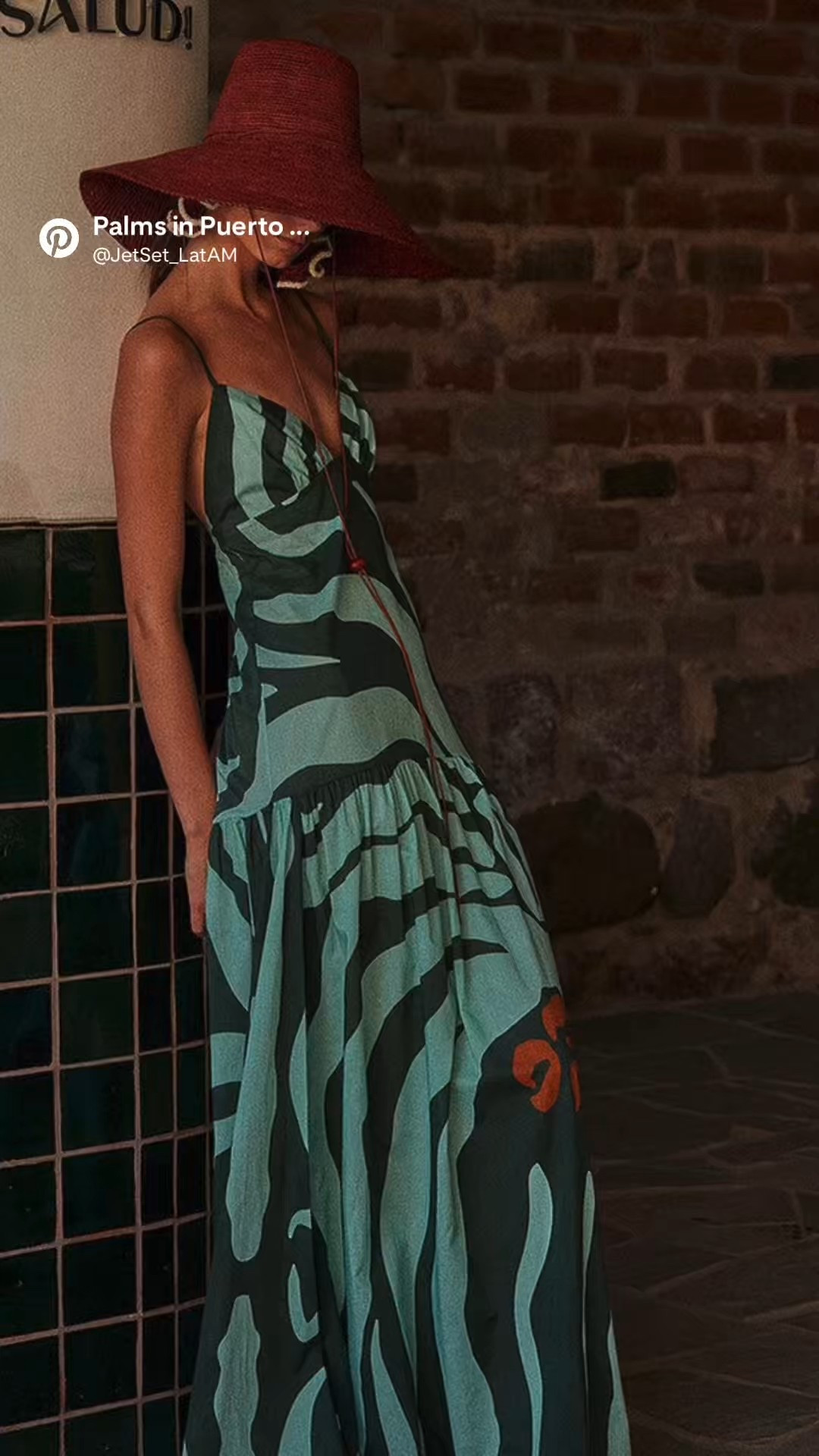 This is tropical dressing done the elevated way 🌴
The palm motif feels graphic yet timeless, rendered in cool mint and teal tones that instantly evoke warm destinations and slow days by the water. The fluid cotton silhouette moves beautifully, making it as comfortable as it is striking.

It’s the kind of maxi you pack knowing it will work for everything — daytime exploring, sunset drinks, and relaxed dinners that stretch into the evening. Effortless, artful, and unmistakably refined.

Linked for fit and details from Johanna Ortiz via FWRD.


#LTKSeasonal #LTKootd #LTKTravel
