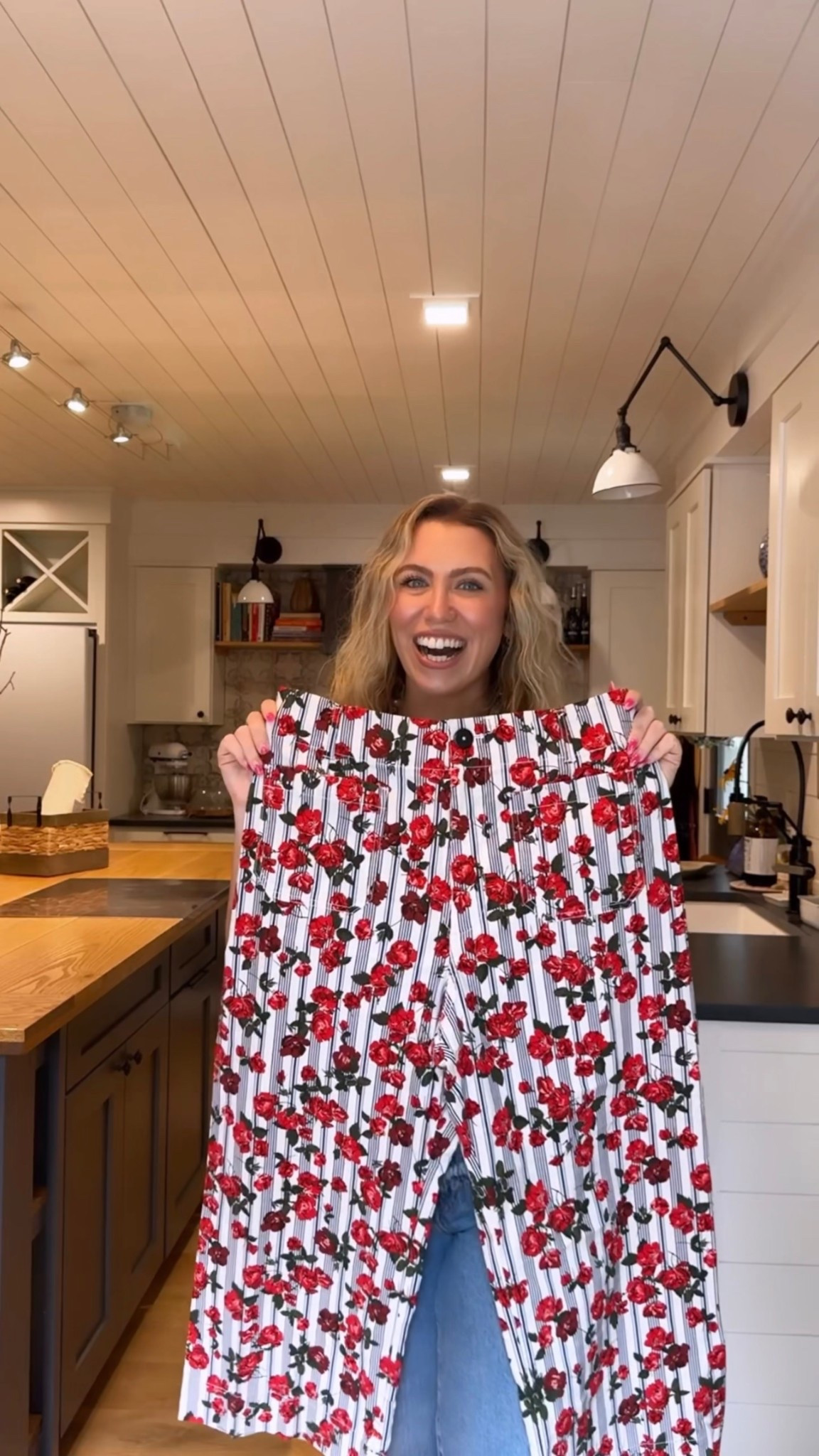 New cutest Colette pants print! True to size, but they stretchy out easily

#LTKStyleTip #LTKMidsize #LTKSeasonal