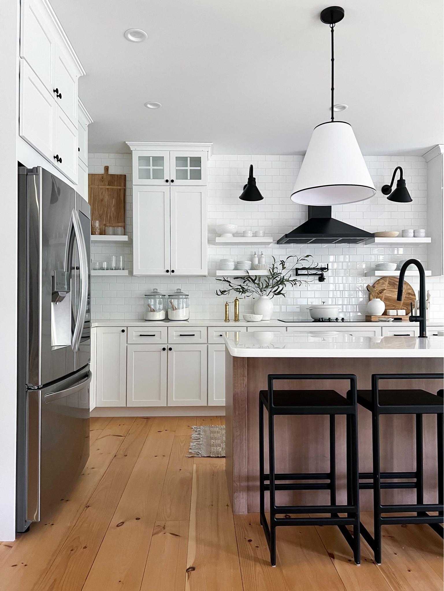 Kitchen design

Code for our barstools —
EVERESTPLACE10 to save 10%!

#kitchen
#kitchenstyling
#kitchendecor 


#LTKHome #LTKSaleAlert #LTKStyleTip