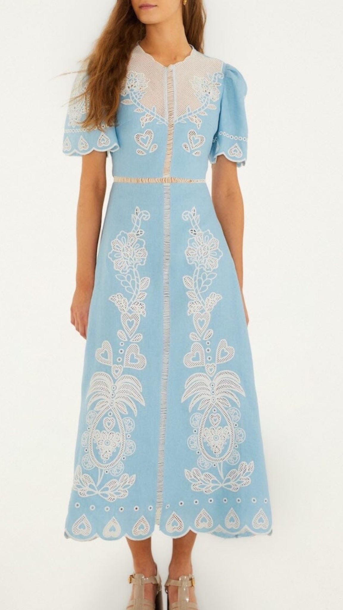 Stunnnnning & an open back wow

#LTKgrwm #LTKootd #LTKTravel