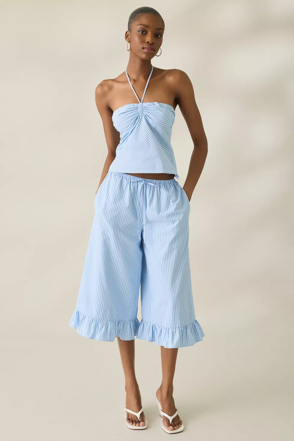 NIA Viento Ruffle Wide Leg Cropped Pants | Urban Outfitters (US and RoW)