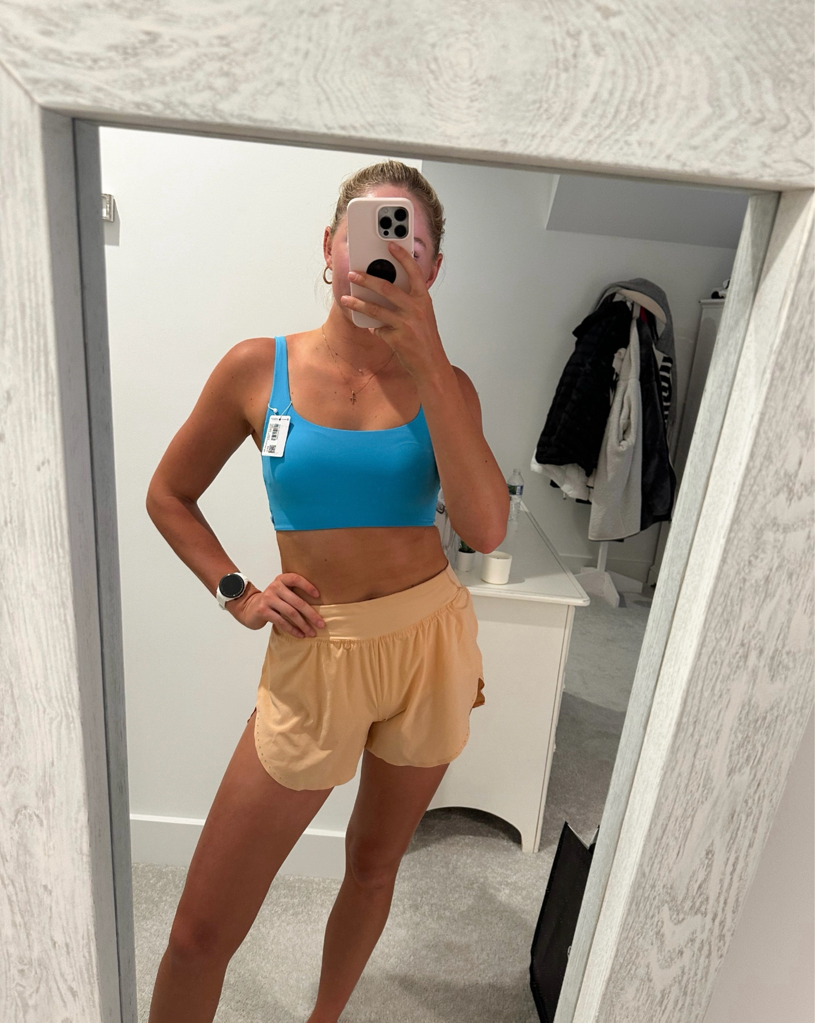 Sports bra: XS
Most comfortable sports bra I’ve ever put on my body. Doesn’t pinch my skin in the back and makes everything smooth. Has padding that’s locked in place, but you can add more or remove it! 

#LTKU #LTKActive #LTKFitness