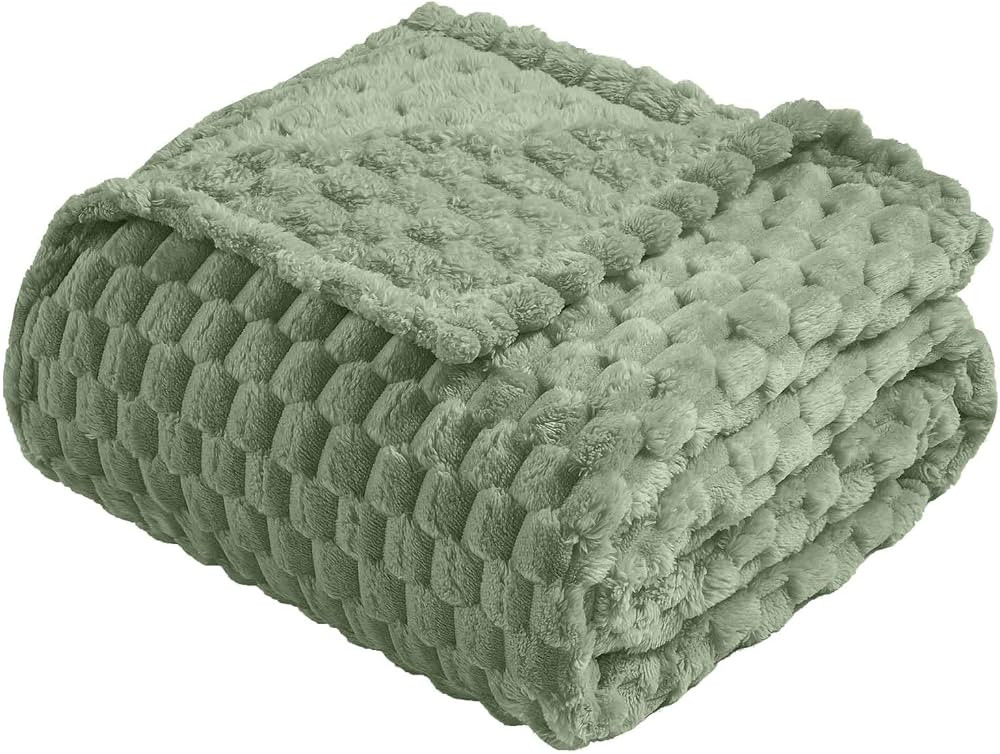Vessia Flannel Fleece Throw Blanket(50x70 inch), 3D Jacquard Sage Green Fuzzy and Warm Blanket fo... | Amazon (US)