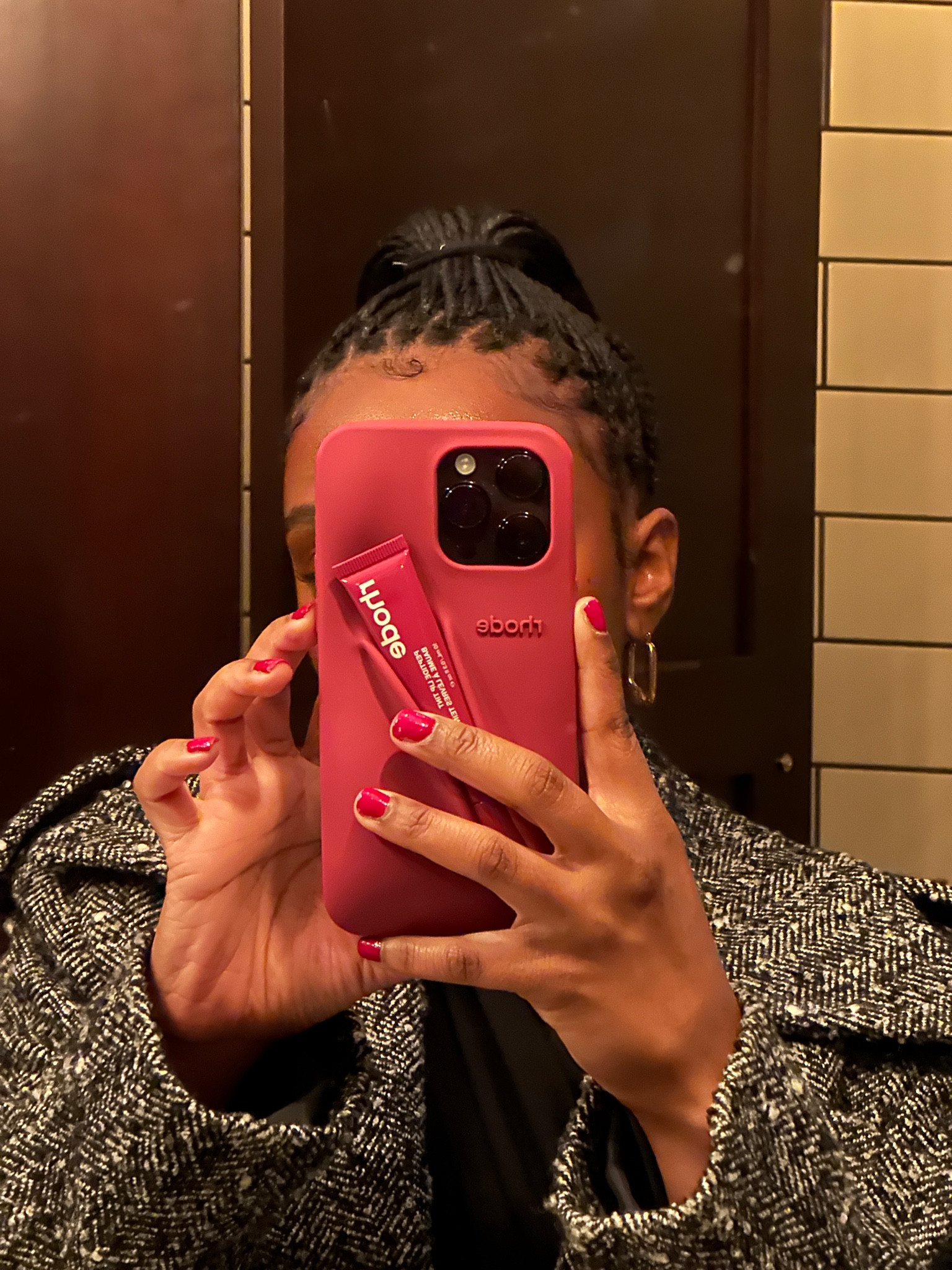 This trendy Rhode case & lip tint is such a cute holiday gift!

#LTKHoliday #LTKGiftGuide #LTKFindsUnder50